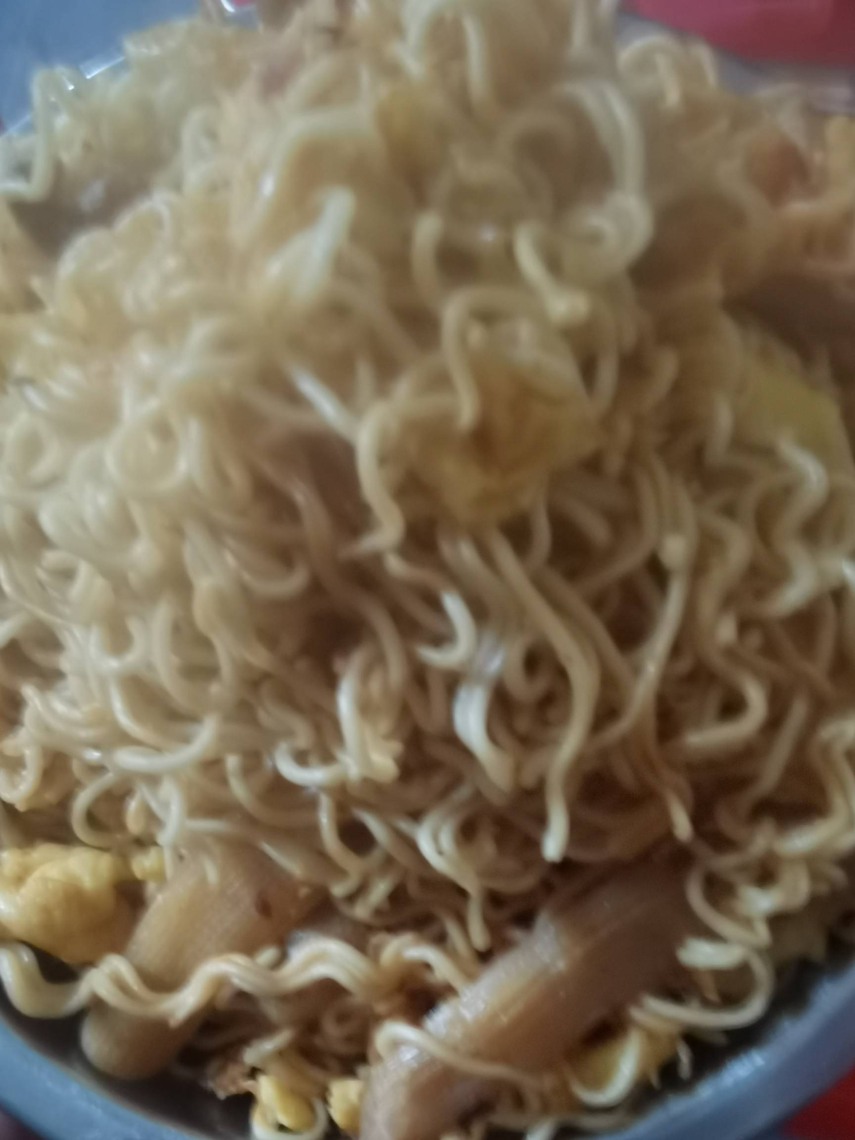 一份卷粉加一份沙虫干炒面搞定话说是谁发明的沙虫干这玩意越吃越爽过年到现在天天吃豆77 / 作者:夜盼天明 / 