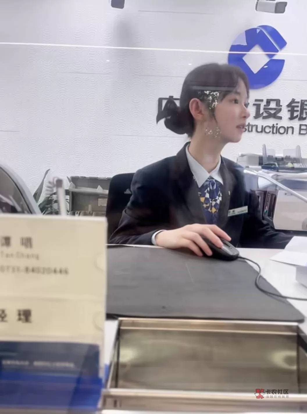 @xxwm 老哥你发的啥？被删了看不到

86 / 作者:此去经年不识 / 