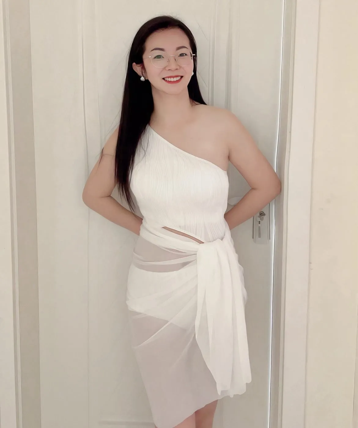 首发，老哥们这两月玩证券都吃的盆满钵满了吧，现在还是接近30的价格，今天继续干



45 / 作者:马到成 / 