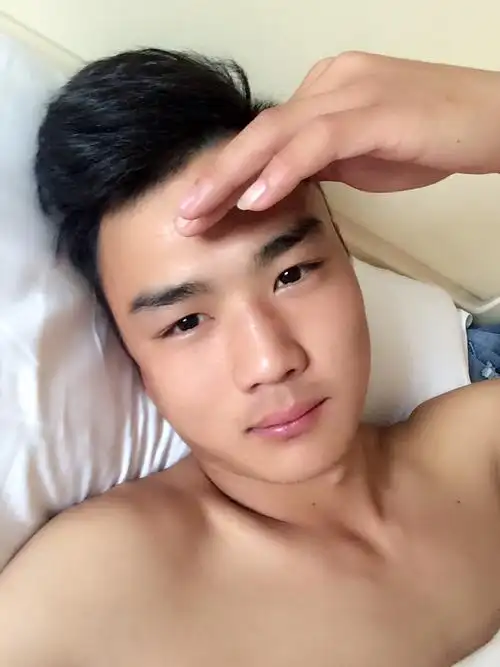 这颜值在卡农能进前三？

45 / 作者:加急他哥 / 