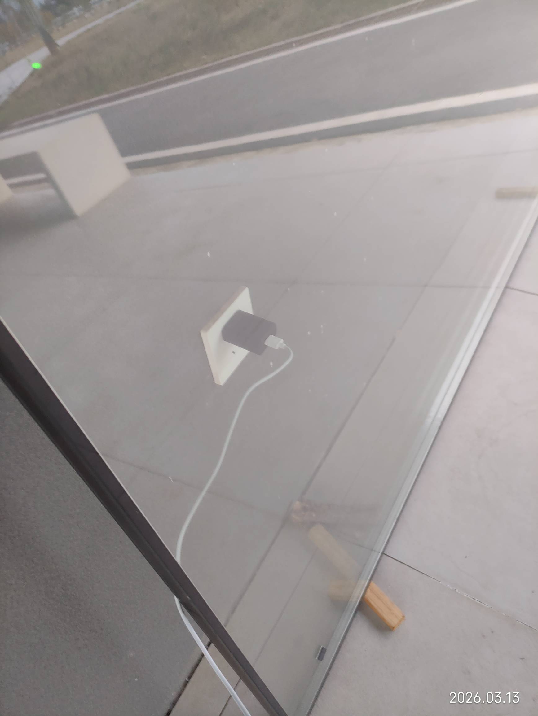 瘫痪了。走到哪里是哪里，四海为家，这个地方确实不错，电也充满了，今晚就在这里瘫痪68 / 作者:坎土曼囖 / 