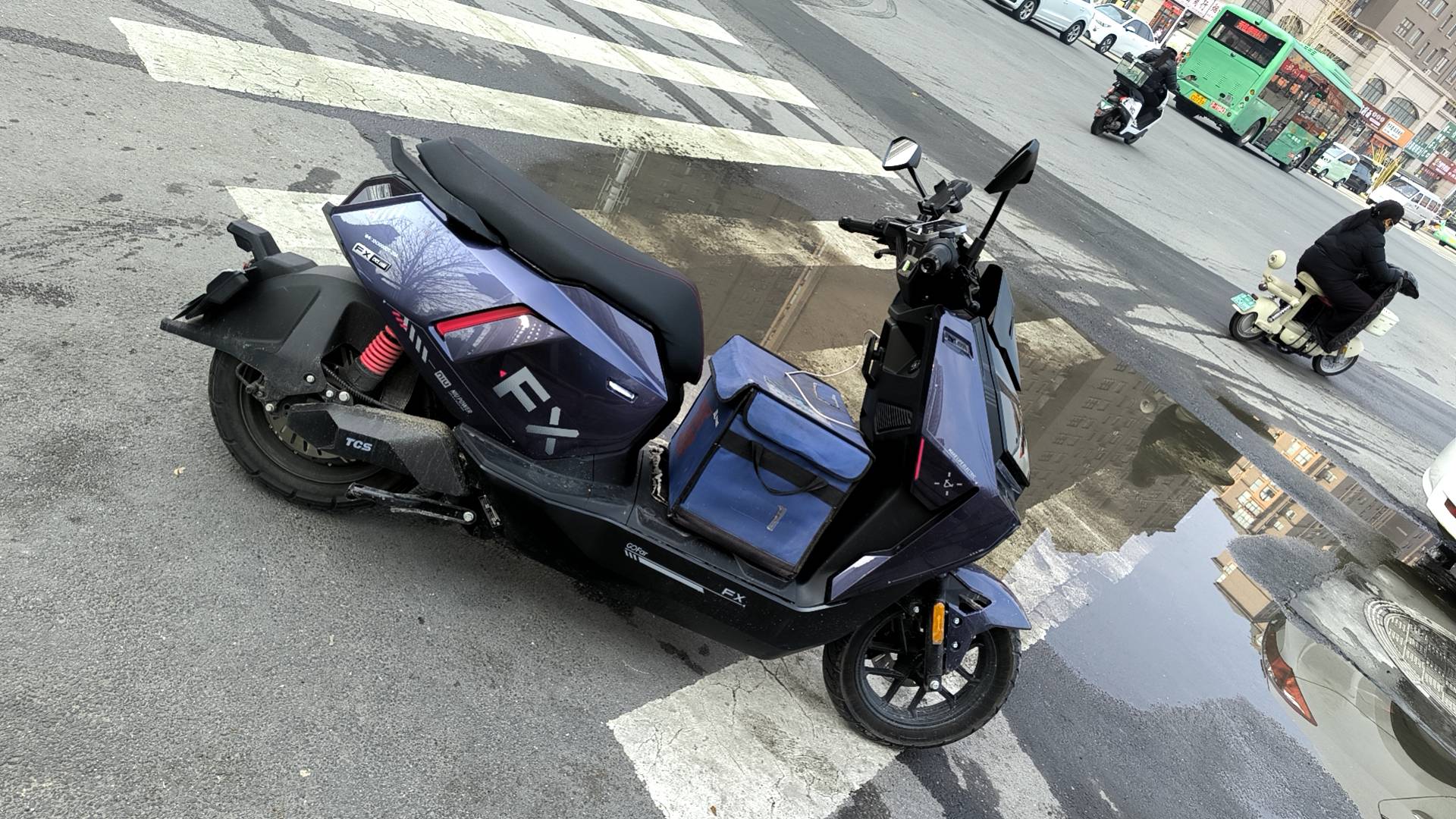 老哥们，外卖买个二手车架的话多少钱得合适啊
81 / 作者:八十万禁片教头 / 