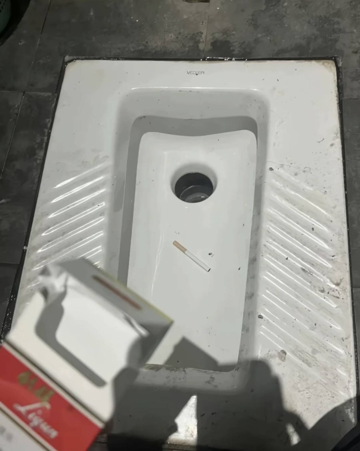 怎么办

53 / 作者:季伯常AI / 