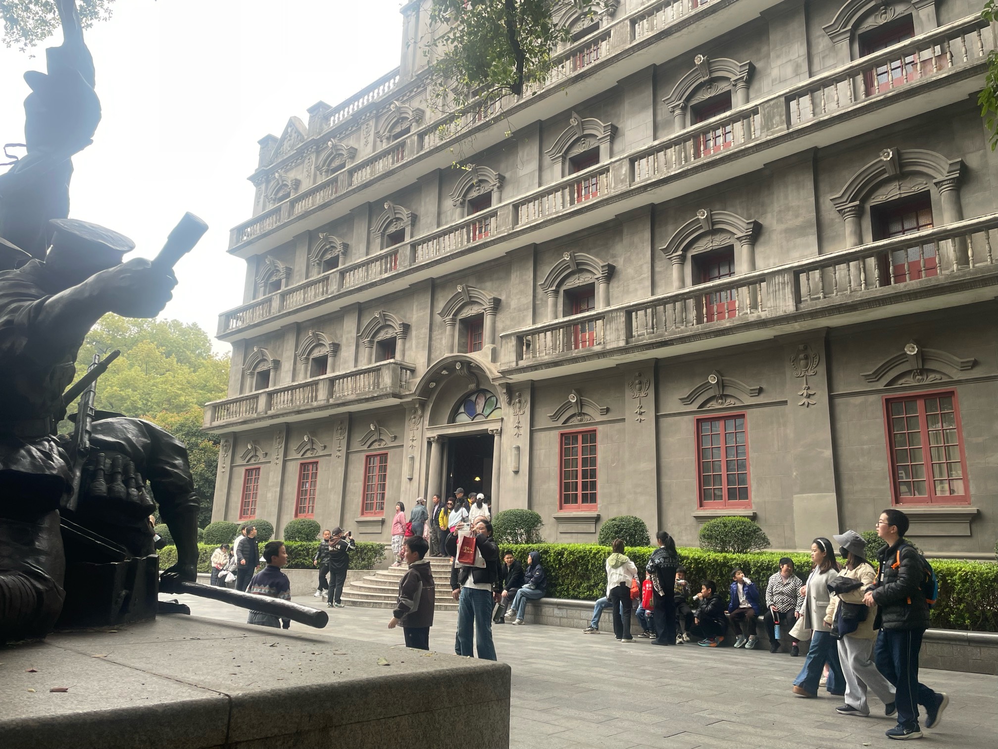 老哥们，第一枪



15 / 作者:溜达发财 / 