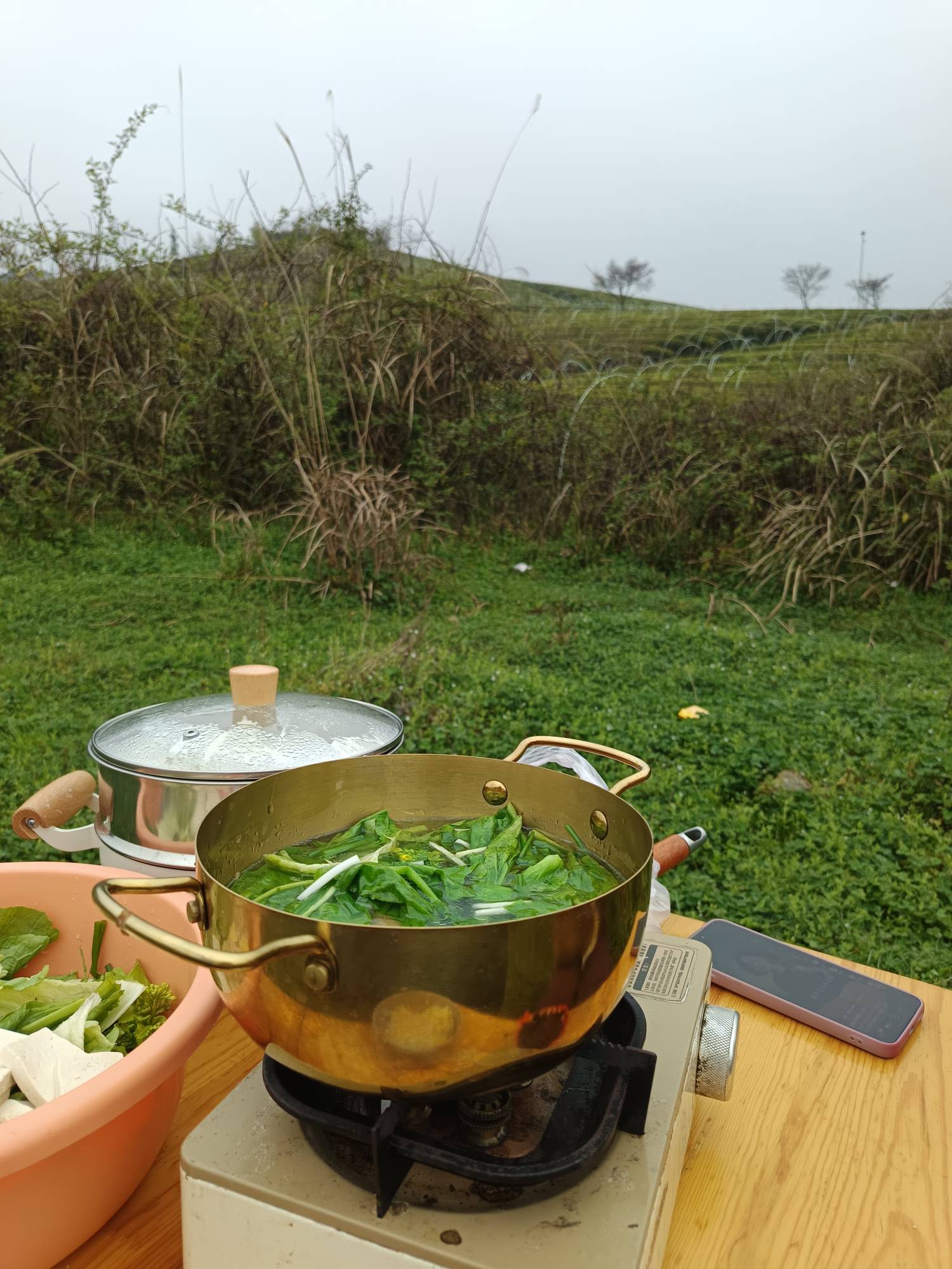 吃饭了老哥们

68 / 作者:浪花的泡沫、 / 