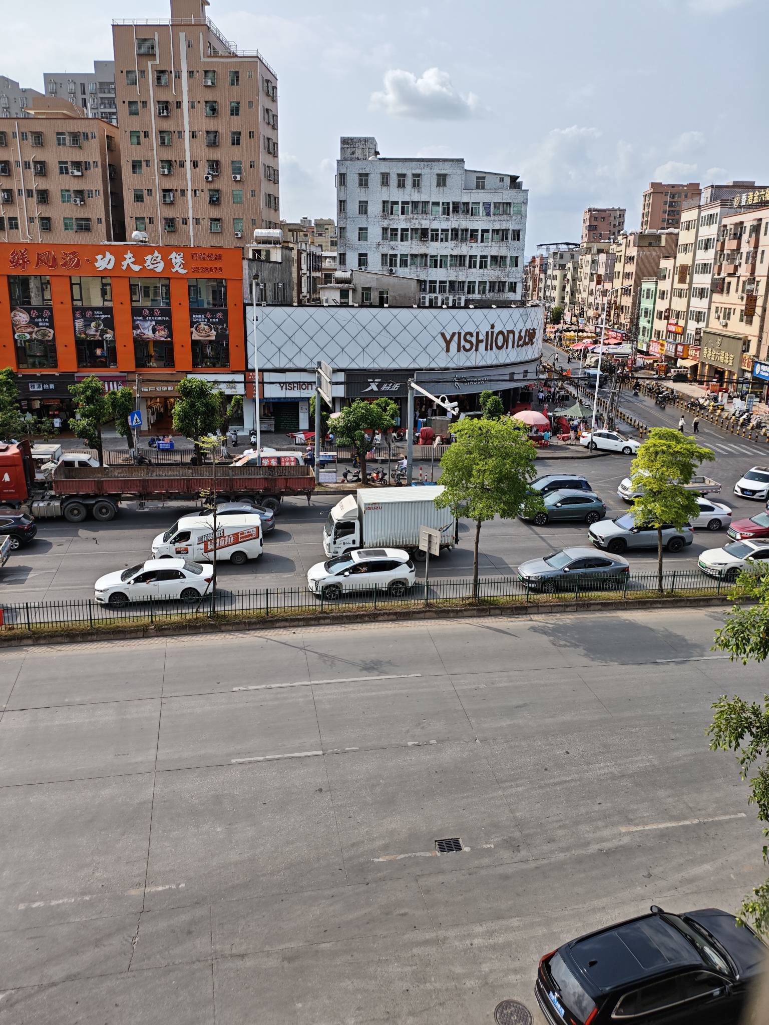 东莞长安哪里最适合躺平日结多的，马上过去现在在惠州白石伯恩这里。

38 / 作者:梦回大唐做王爷 / 