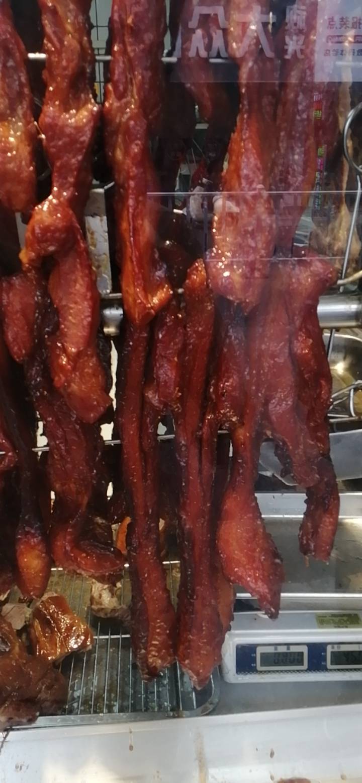 老哥，出来吃饭


61 / 作者:专业吃席 / 