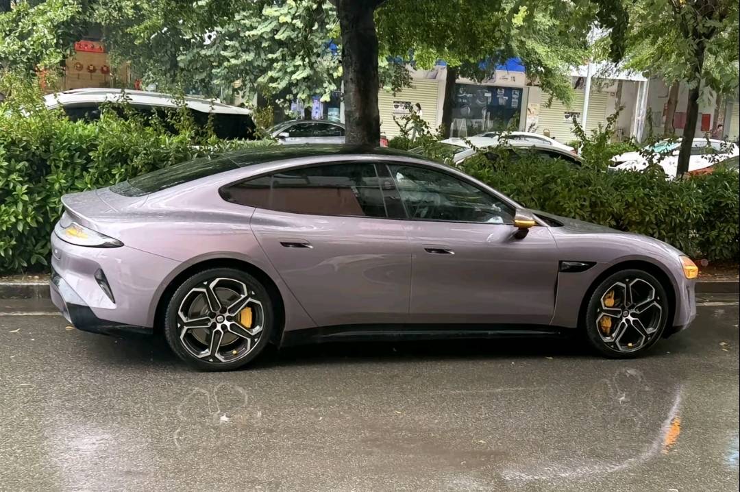 不靠父母，全款拿下新一代小米su7






靠的是富婆

52 / 作者:先天挂逼圣体 / 