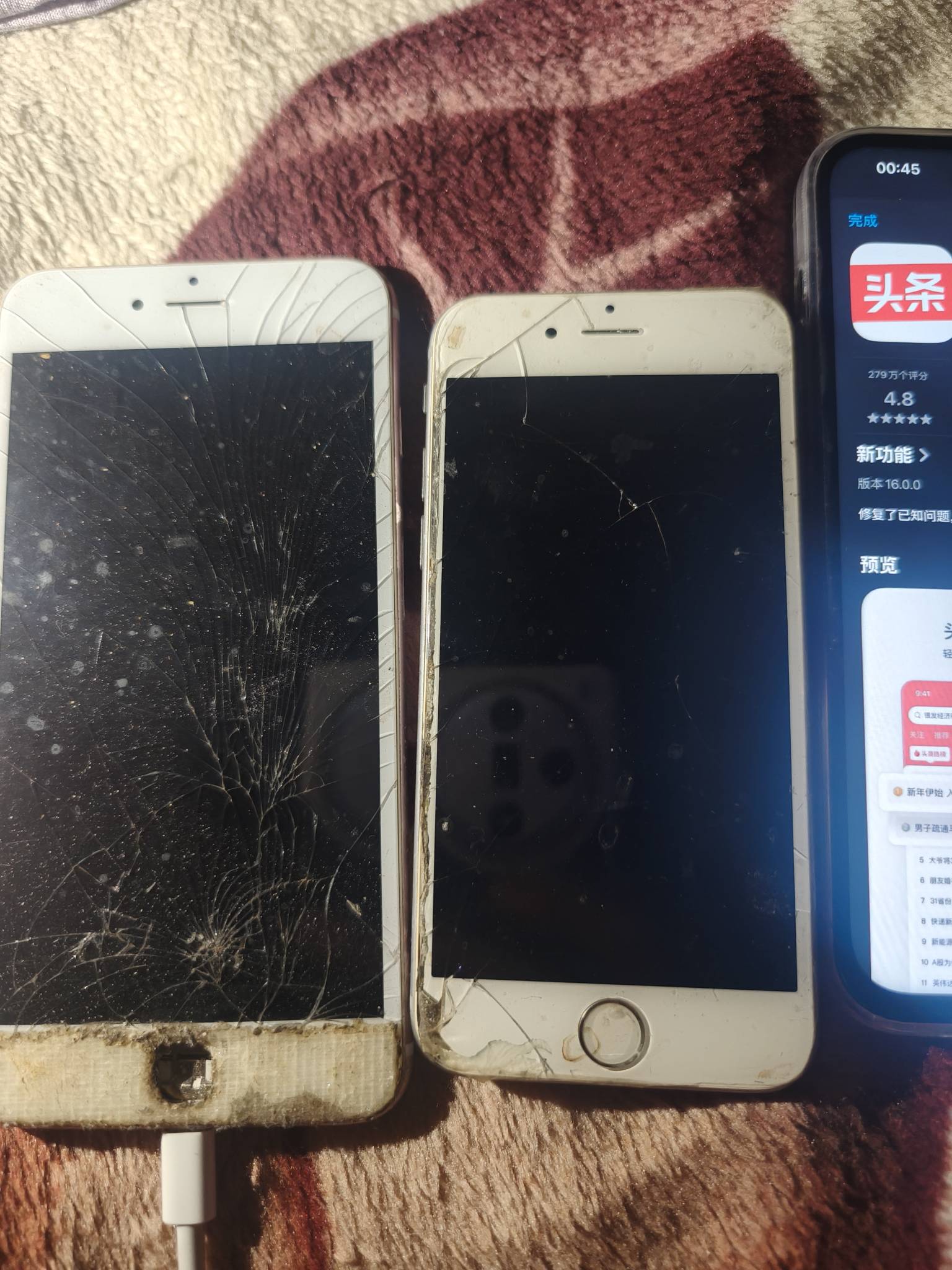 这老哥说的好像是真的。一个广告就7000金币，刚刚测试了一下，是真的。


92 / 作者:离我这么近 / 