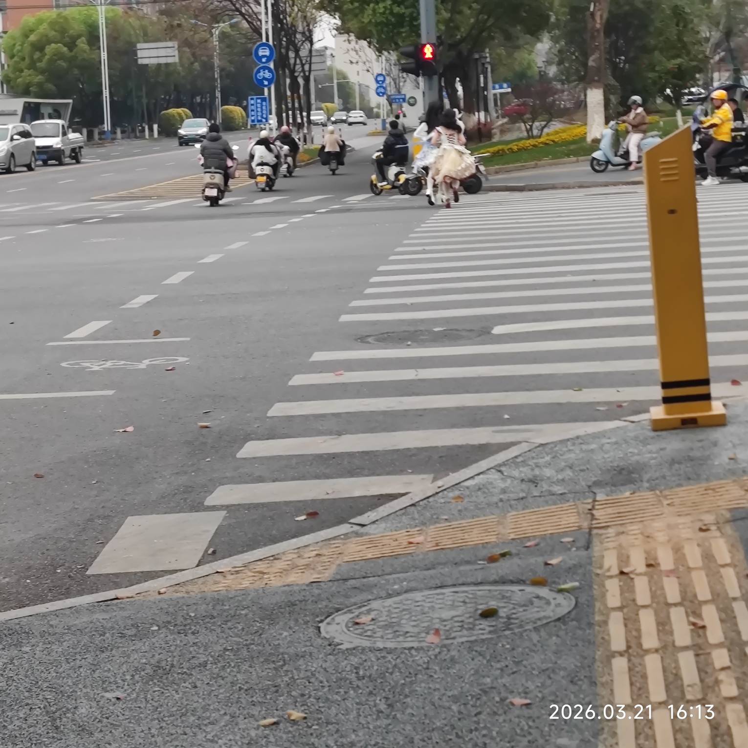 老哥今天是什么节日一路上好多女的穿这种衣服

57 / 作者:心态放青葱9 / 