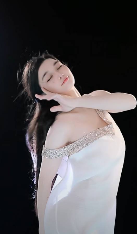 说话呀！你们不爱小沫了吗？你们又在偷偷赚什么钱钱？看到你们赚钱比我亏钱还难受。。77 / 作者:尛•牛•氓 / 