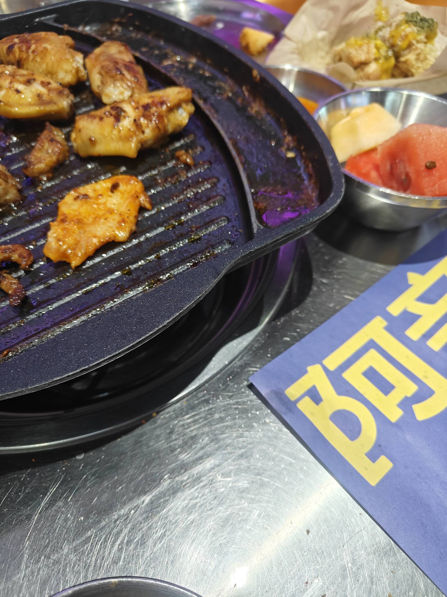 吃饭了

54 / 作者:加油一起努力 / 