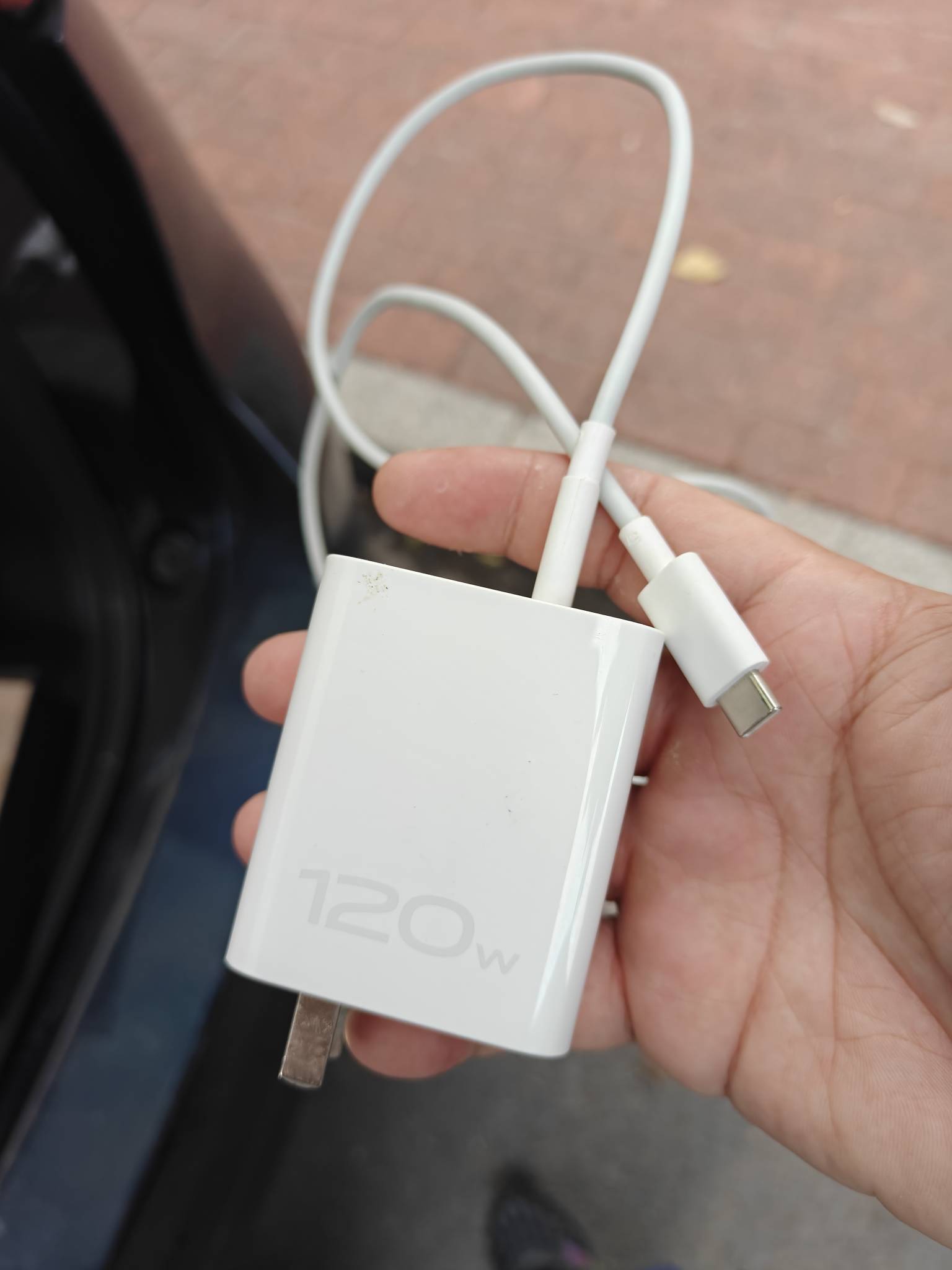 不懂就问  原装vivo充电器  这么畅销吗  上架60 一堆人问

40 / 作者:天大地大@ / 