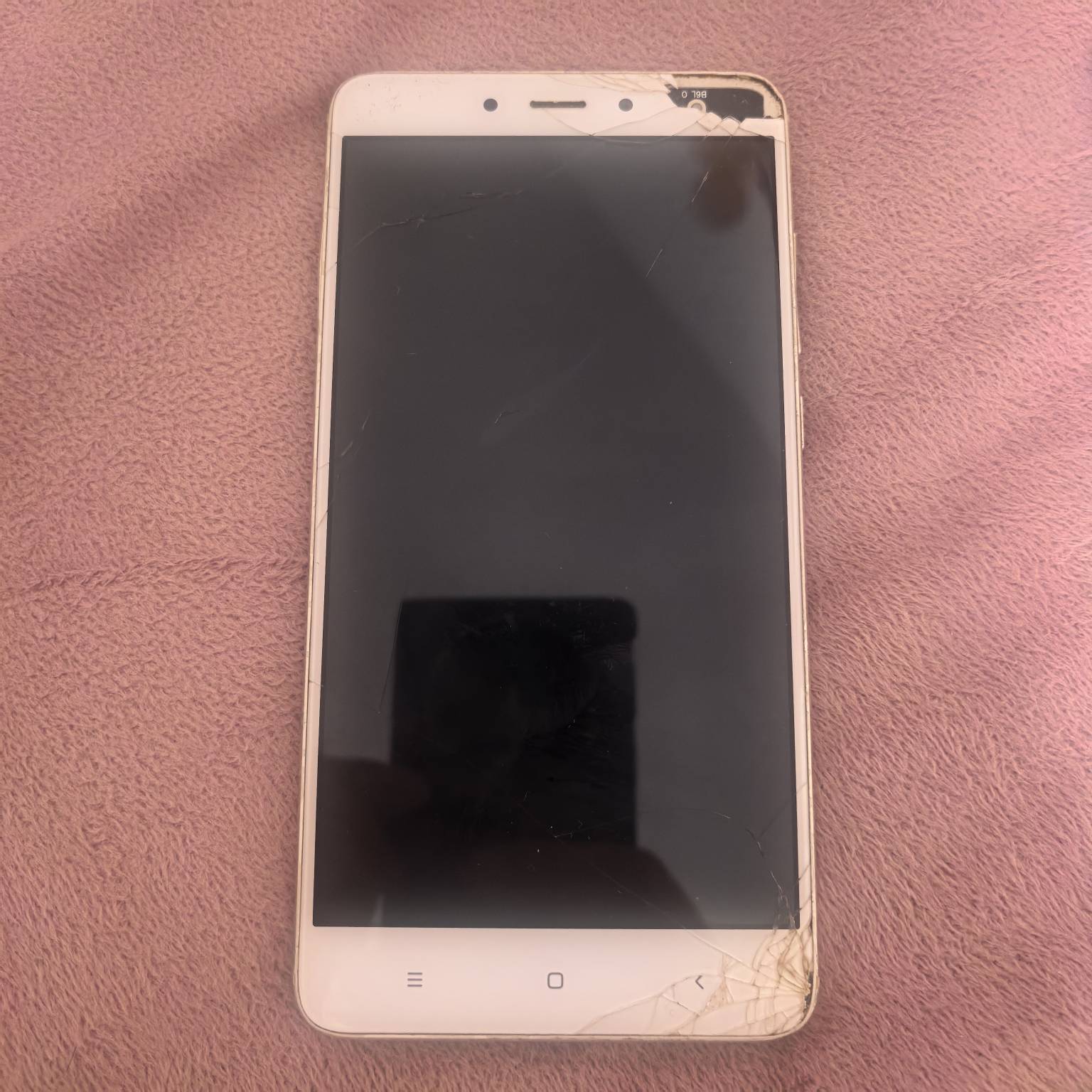 现在旧手机都涨价了，这几个应该能有多少钱，老哥们。能有200吗？




77 / 作者:群山似海流 / 