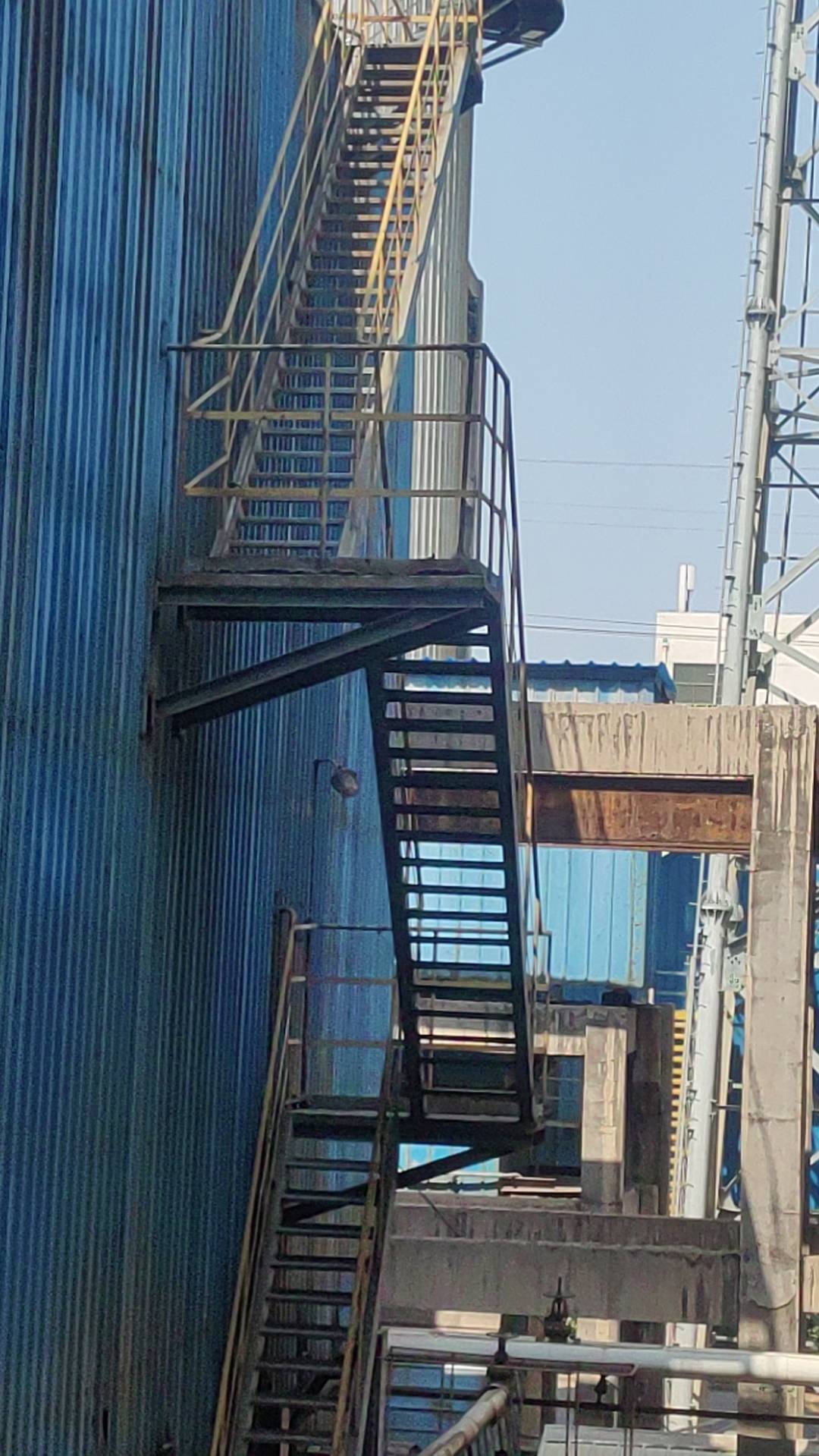 老哥们  这种你们敢爬嘛



39 / 作者:撸天撸地哦 / 