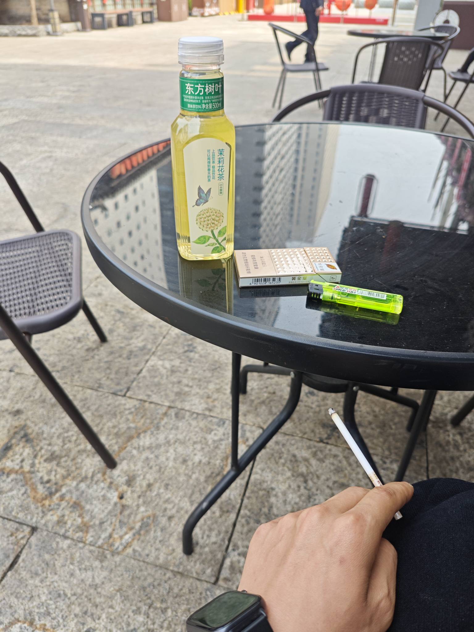 如果前年那60多个能稳住就好了，再怎么造也能躺五年吧，非要作，车子卖了店也转出去了64 / 作者:口味王 / 