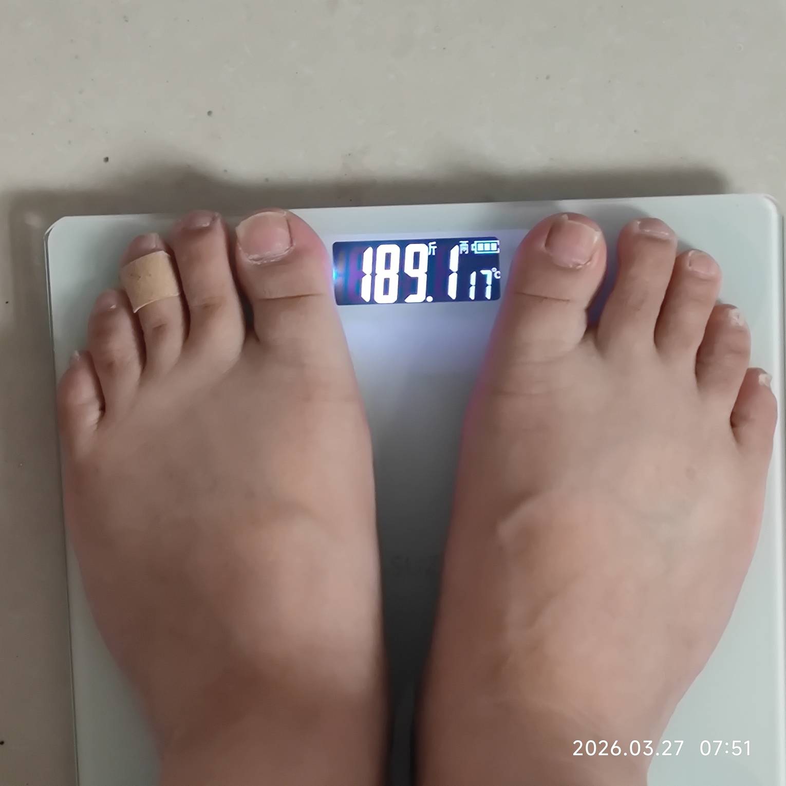 有个朋友天天来我这蹭，我都暗示这么明显了说了几次身体累心里也累想一个人好好休息在5 / 作者:心态放青葱9 / 