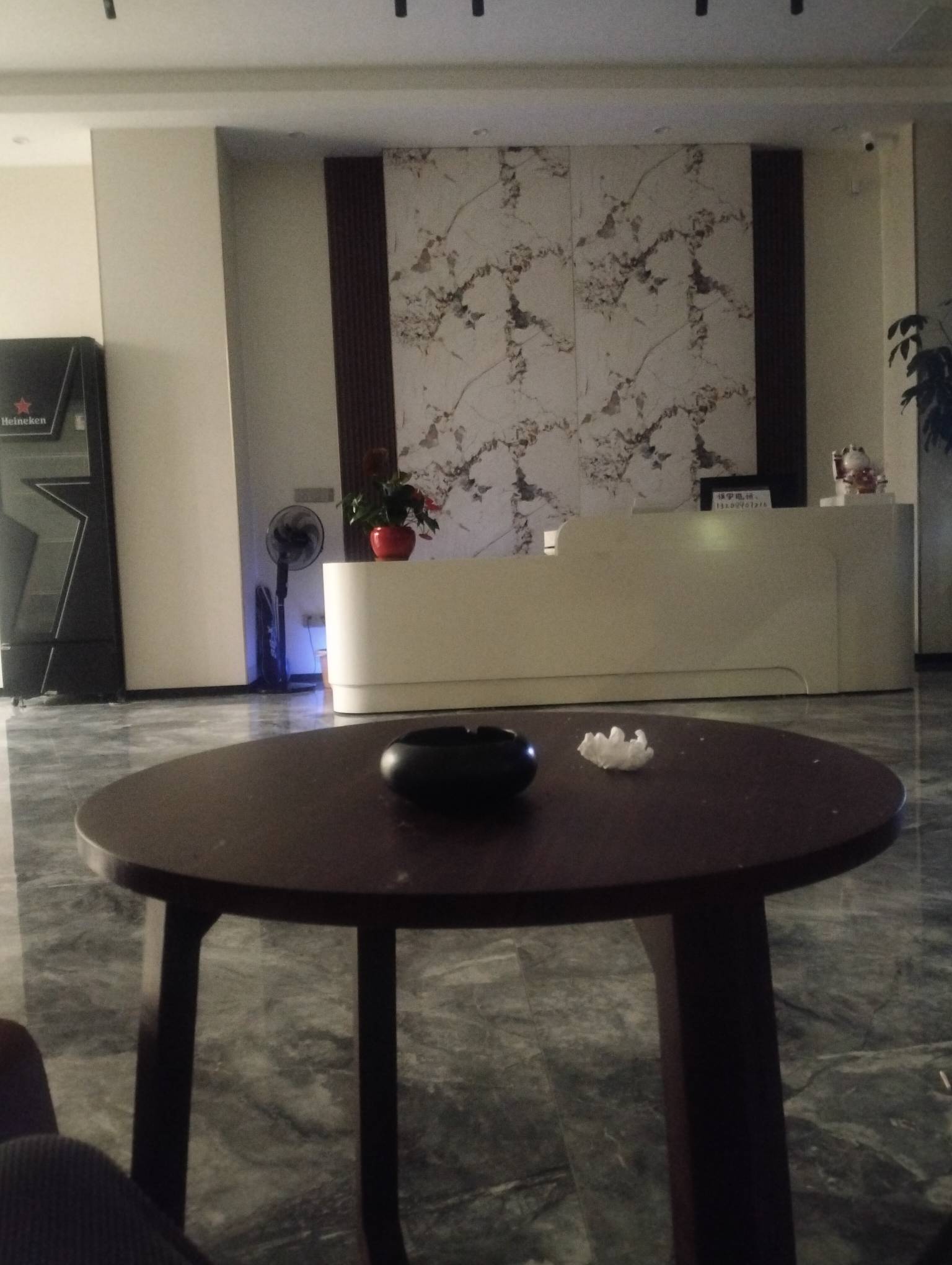 饿醒了，老哥们有没有毛毛

49 / 作者:尛•牛•氓 / 