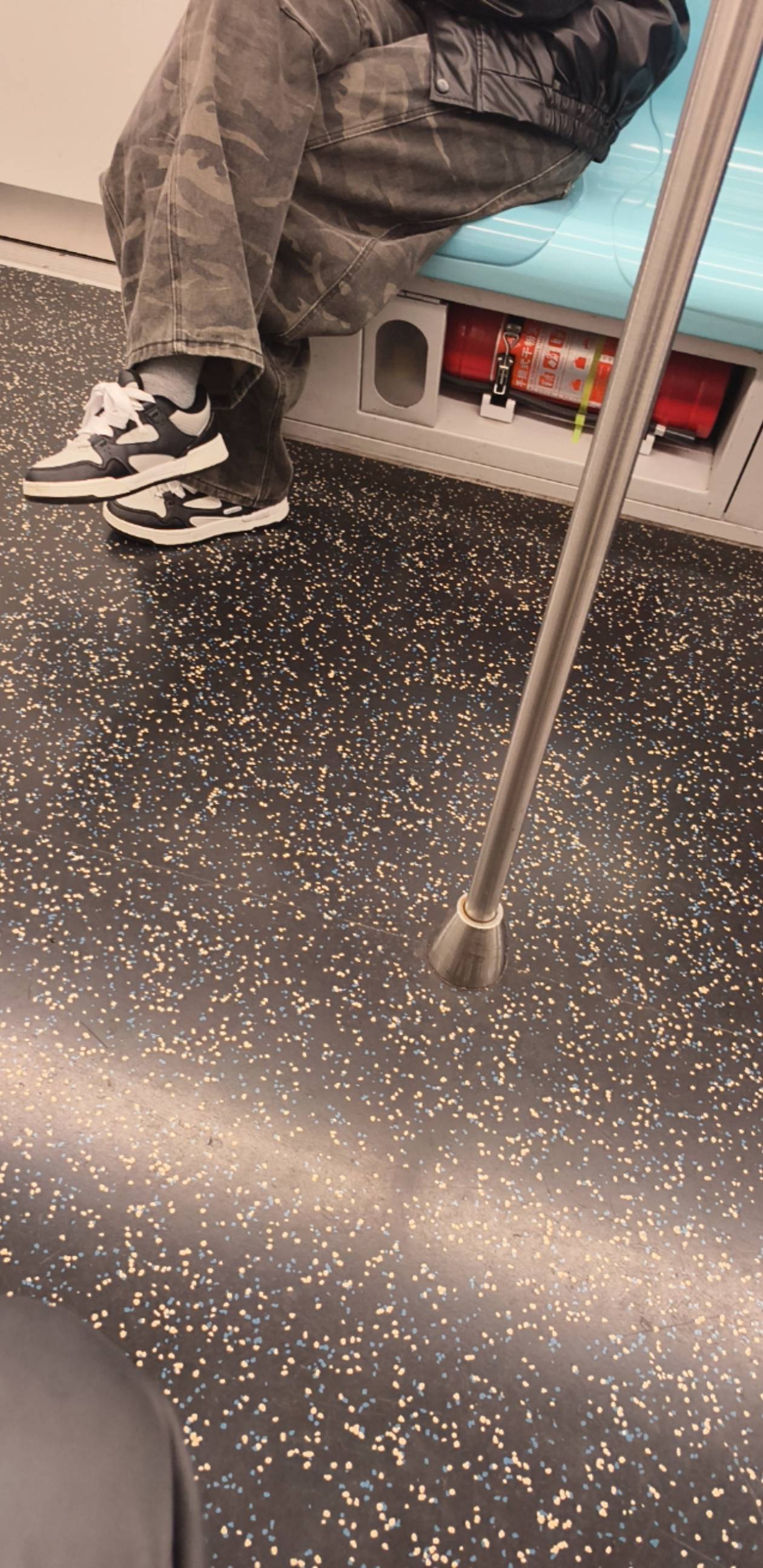 我现在实力已经藏不住了！我不想高调！咋办呀

62 / 作者:昨日过往 / 