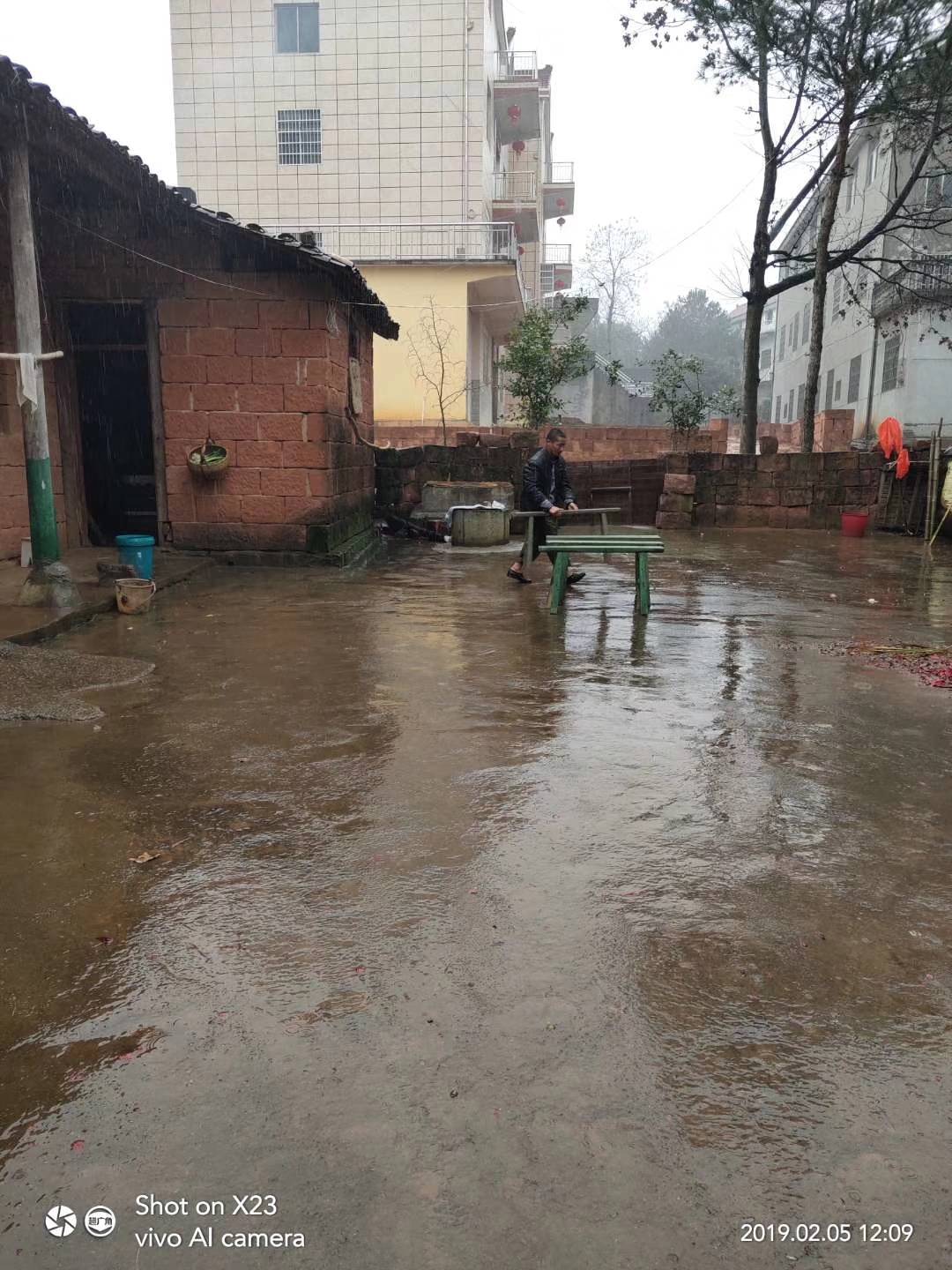 都不回家过年吗

29 / 作者:，鸡你太美 / 