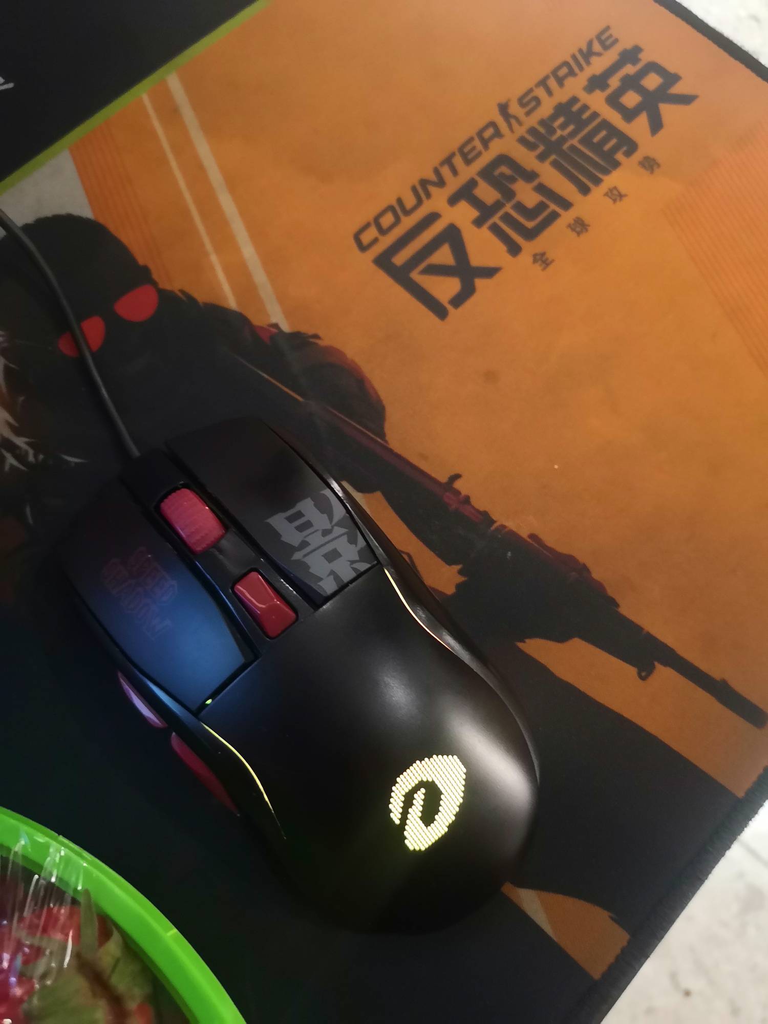 有老哥说挂壁花1200租房奢侈，
那我这种一年一半时间住电竞酒店的怎么搞，
老哥一说，89 / 作者:风的季节157 / 