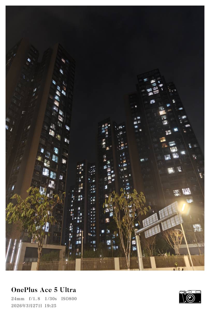 彩虹老哥 @彩虹卡 你的发了那么多福利了，我刚刚才看到卡农，你能借我2000不？我一定19 / 作者:湖南大哥。 / 