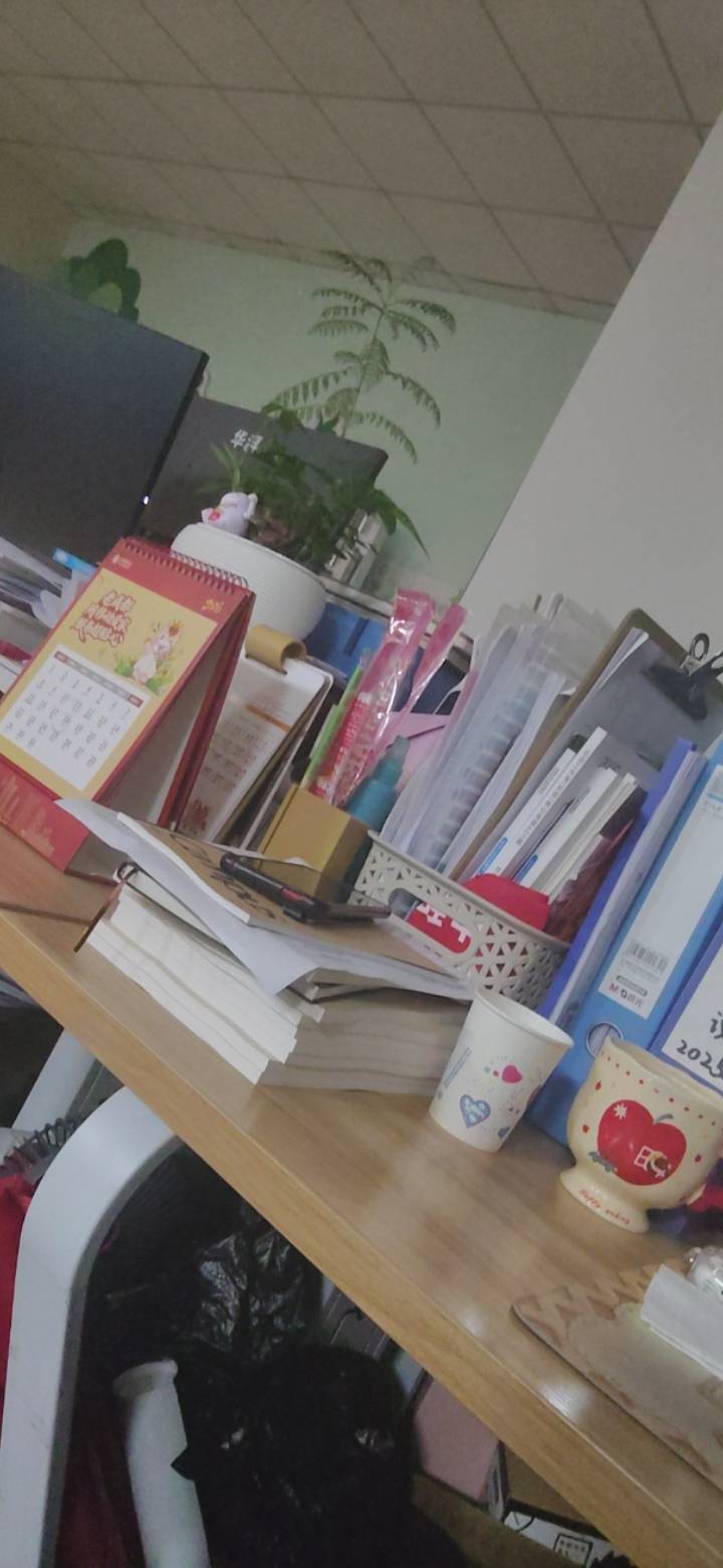 一个人值班，像坐牢

85 / 作者:红嫁衣 / 