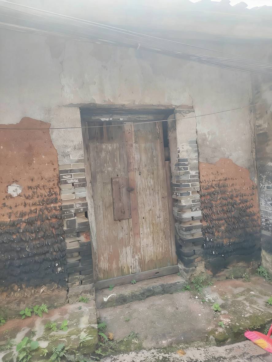 老家就是这种老房，还没建，老登让我跟他过新妈那去的，不然不会跟去，老哥们别误会，58 / 作者:小明同学ya / 