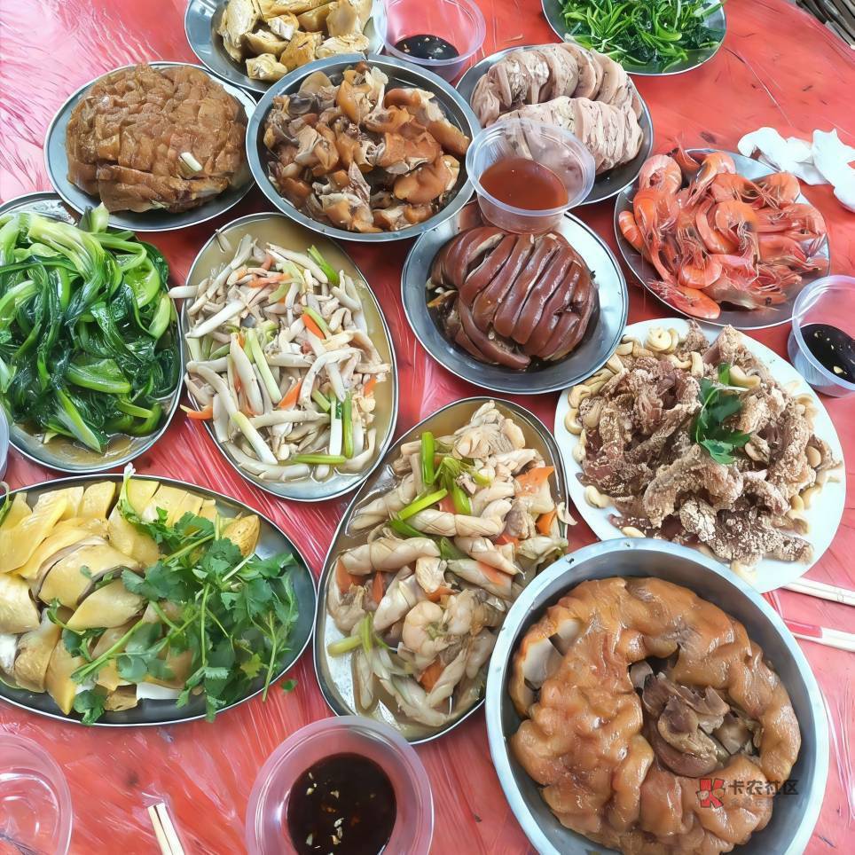 卡农也没几个能吃个起6.7道菜的人吧！
像我这样的人，你们只能嫉妒和羡慕！



46 / 作者:小明同学ya / 