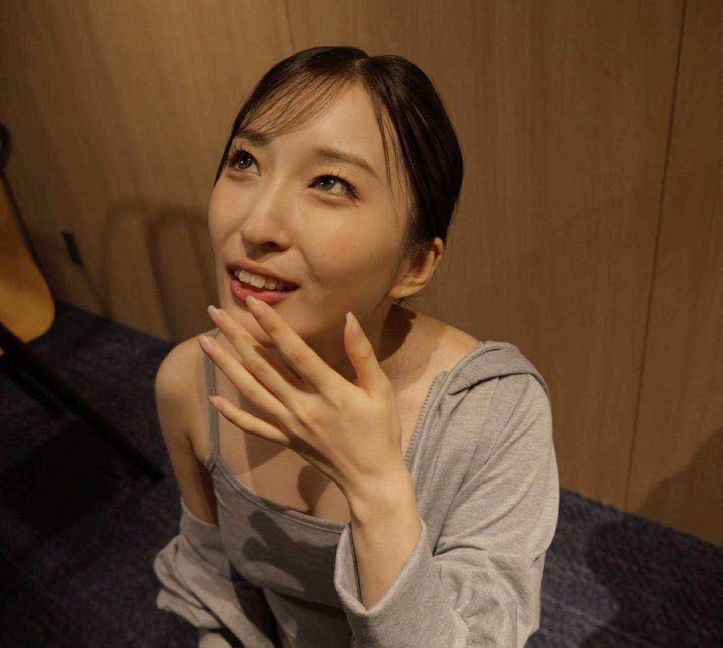 昨天打了一把一板一眼杰斯，纳闷我的炮伤害不夸张，今天看某音别人玩，原来是要先开w99 / 作者:阿梨路亚 / 