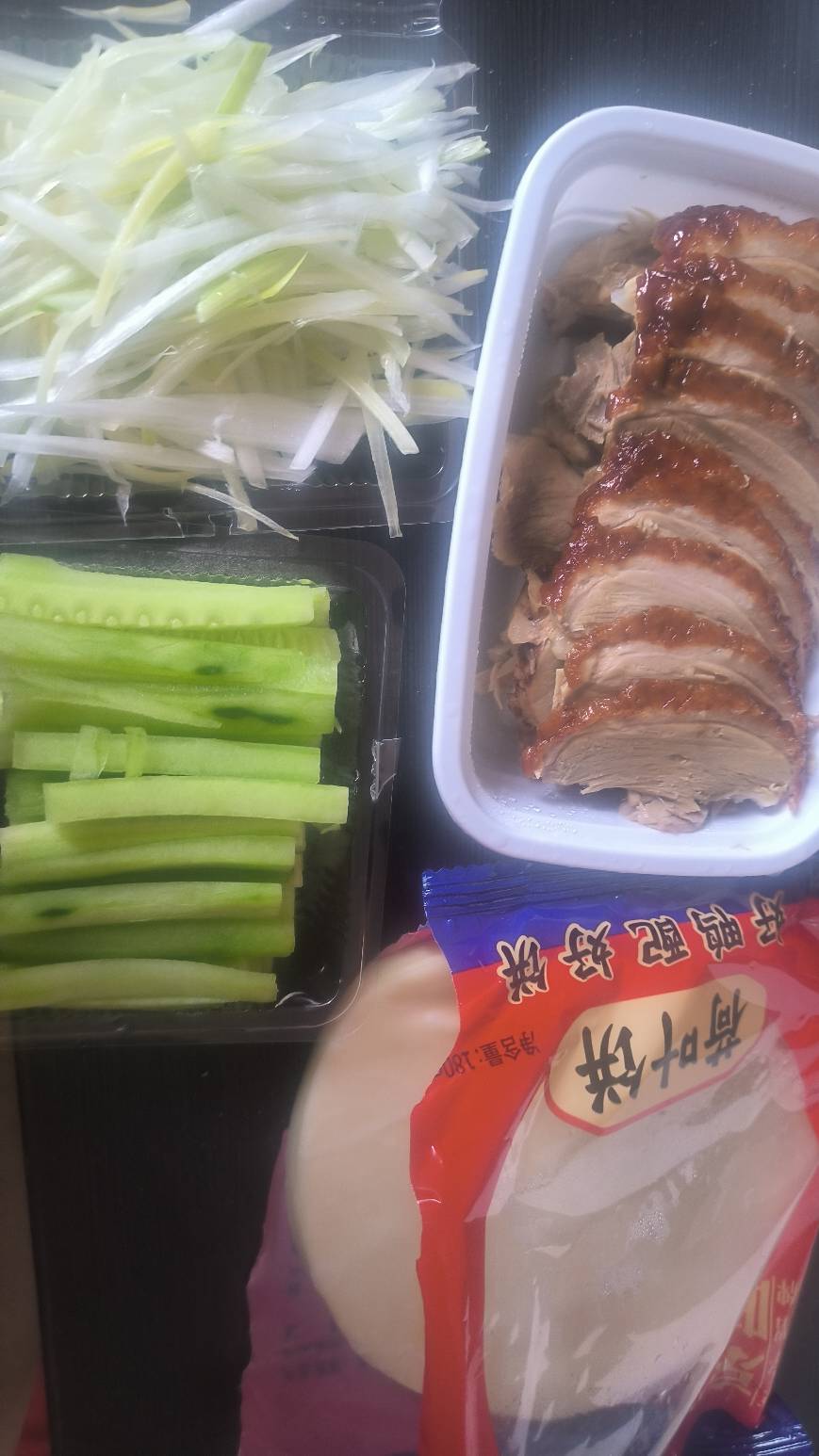 妈坨粉，路边手机店换个屏幕太黑心了，手机不小心屏幕摔掉了，要去换个屏幕总成，花了17 / 作者:理理理66 / 