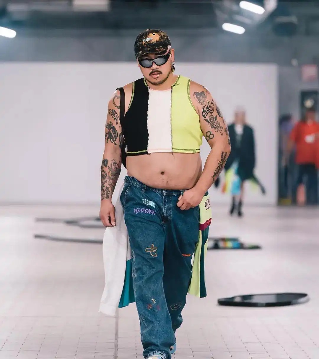 别着急进厂，马上五一了活动一大把，再等29天 羊毛就来了

3 / 作者:神的指引 / 