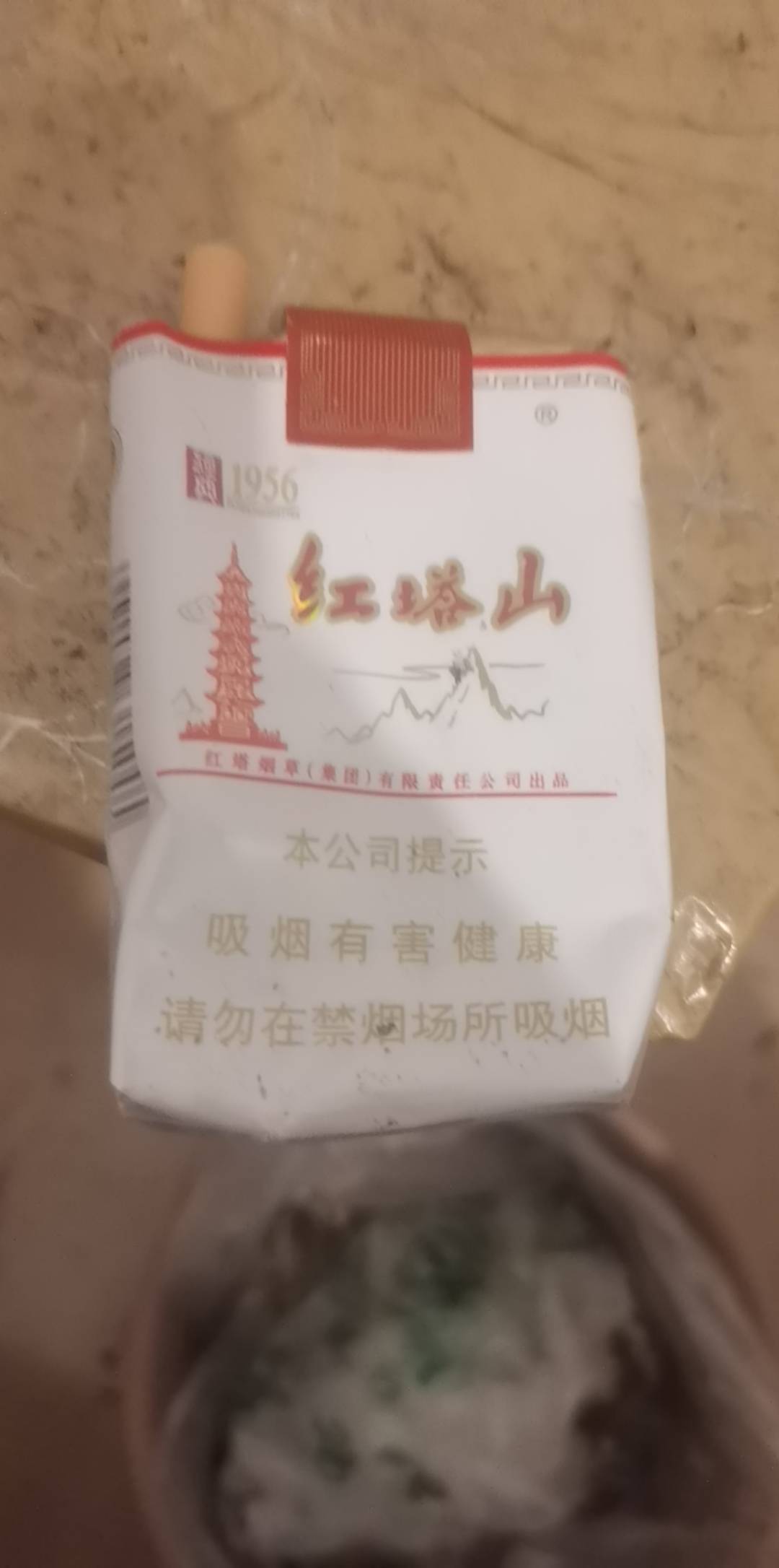 真老哥都是怎么躺平的？？？我现在每天35房费+15烟一天一顿15加水3，，每天堪堪刚好，25 / 作者:第七章 / 