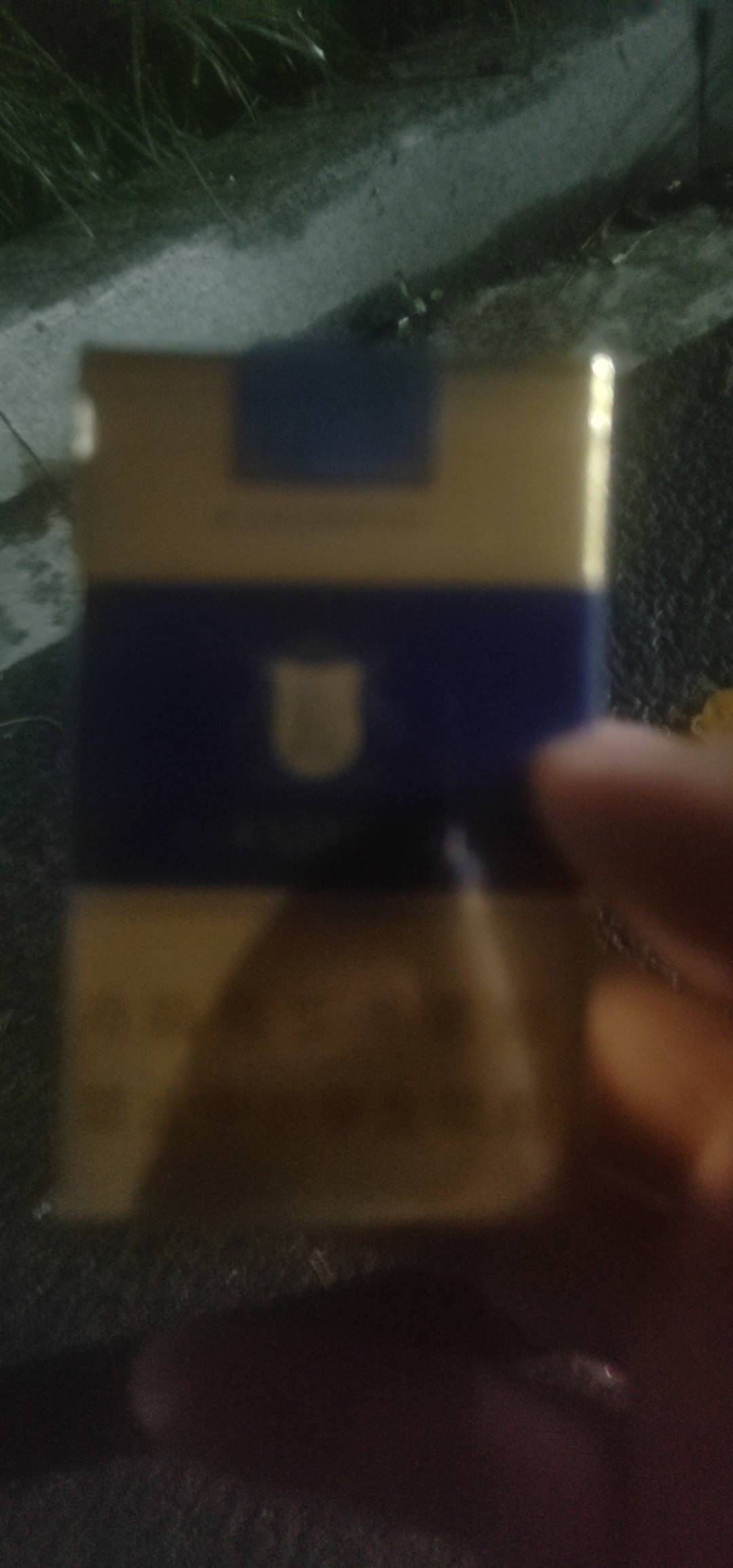 QQ季卡20出了 来个老哥给我收了，联通的急着买烟
45 / 作者:我爱小小孟 / 