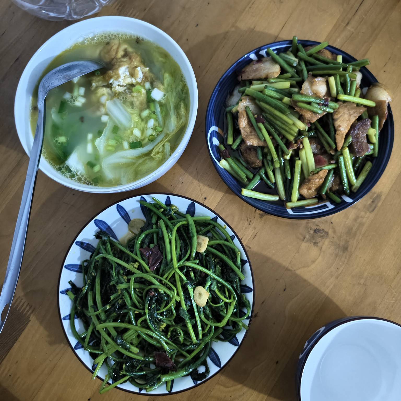 开饭了老哥们，今儿个新开的锅。


4 / 作者:好烦躁好烦呀 / 