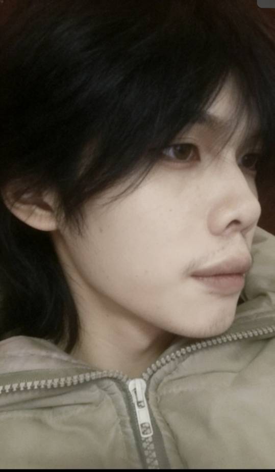 2700天的卡农老家伙问问老哥们，现实中认识的还有没有留狼尾鲫鱼头的图片大江80-90年44 / 作者:南风不知意 / 