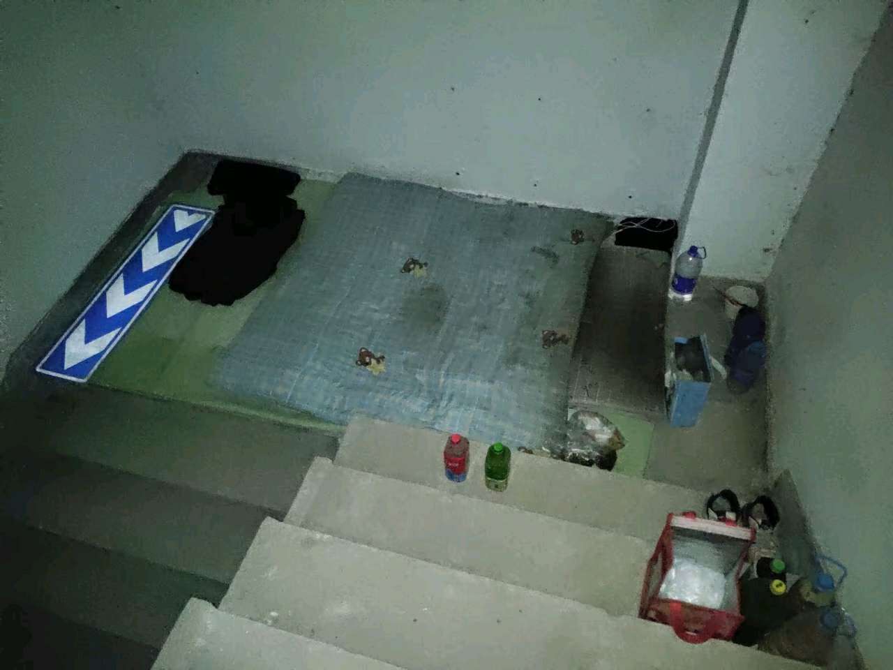 老哥们好饿，太饿了，羊毛是不是没希望了？

37 / 作者:天下为公-马列毛 / 