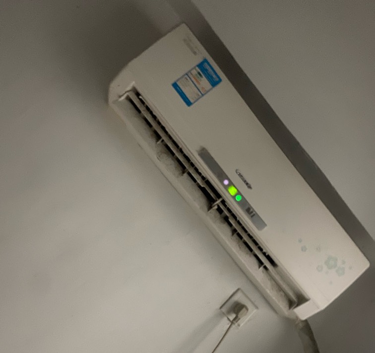 本帅扛不住了。

75 / 作者:乱糟糟i / 