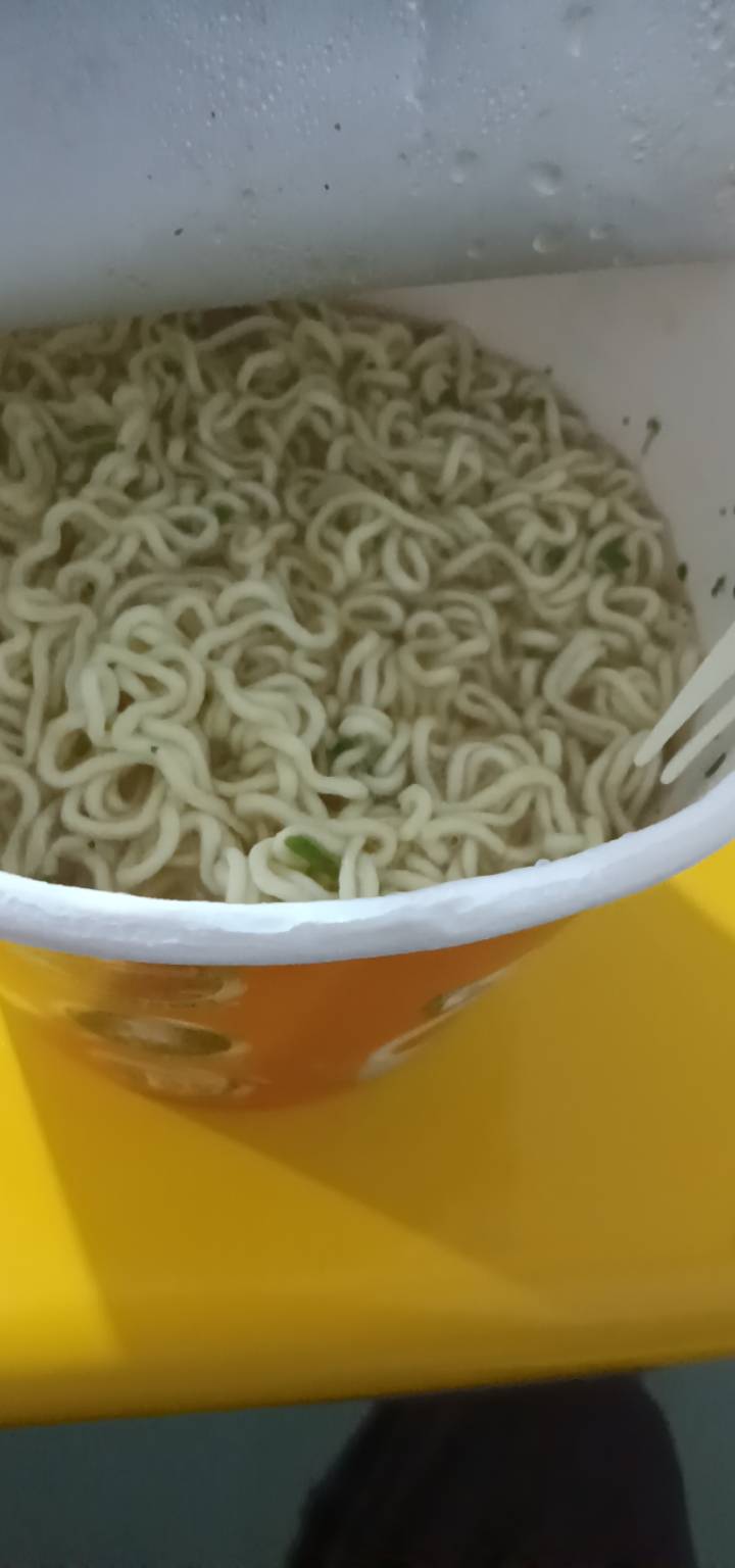 老哥们先吃

32 / 作者:小李热 / 