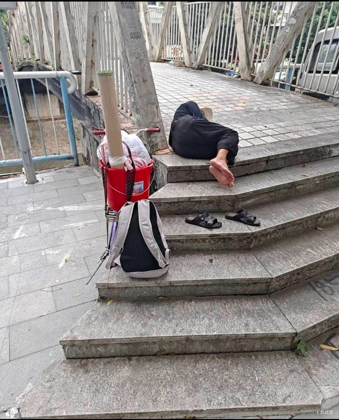 速度帮我檫皮鞋

91 / 作者:湖南陈小春 / 