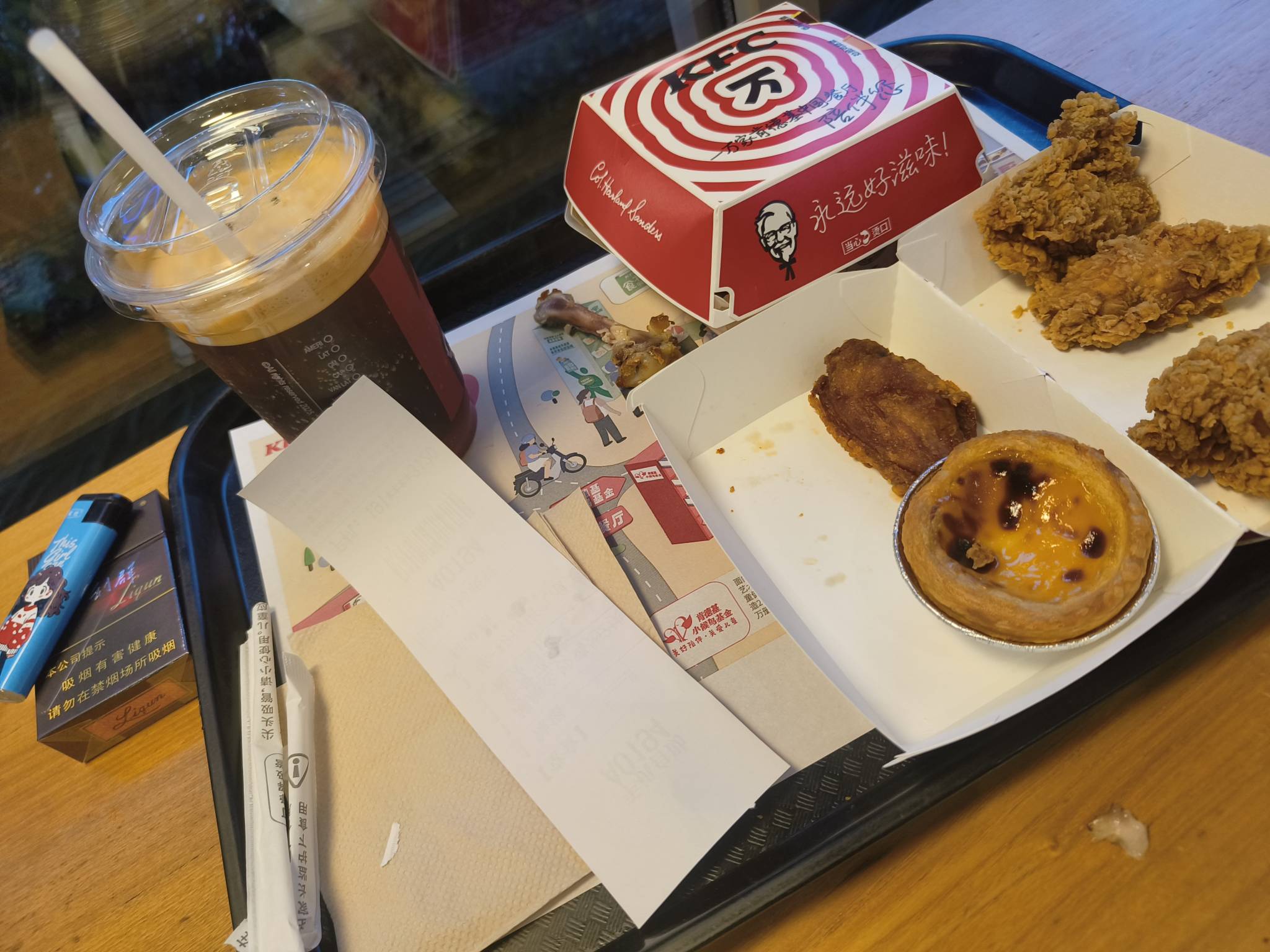 老哥们先吃

72 / 作者:彩虹卡 / 