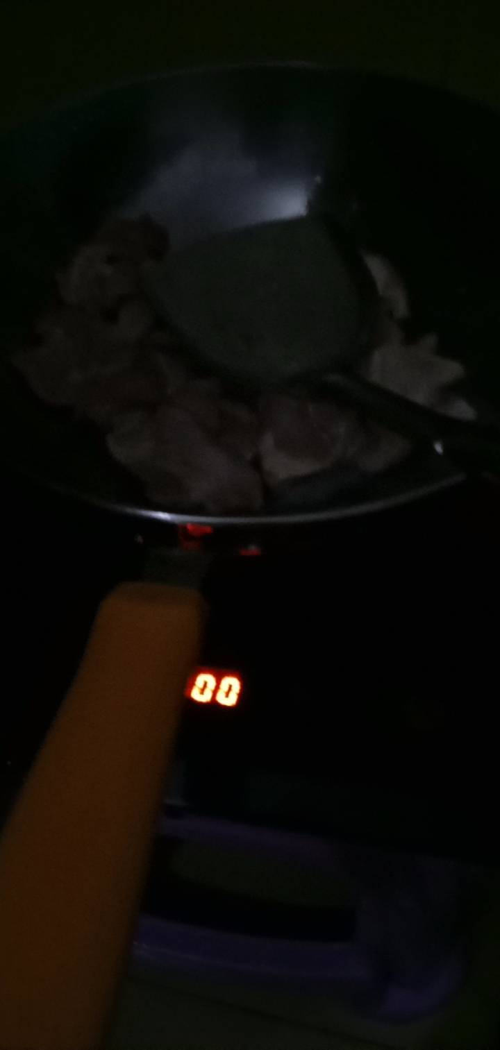 老哥们吃饭了好多肉肉啊

54 / 作者:你家徐大爷 / 