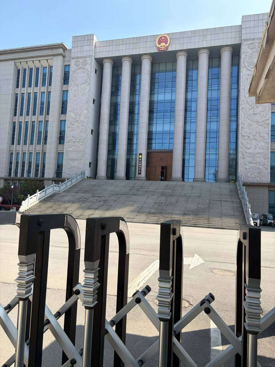 老哥认真了，真的认真了


68 / 作者:撸毛小王子 / 