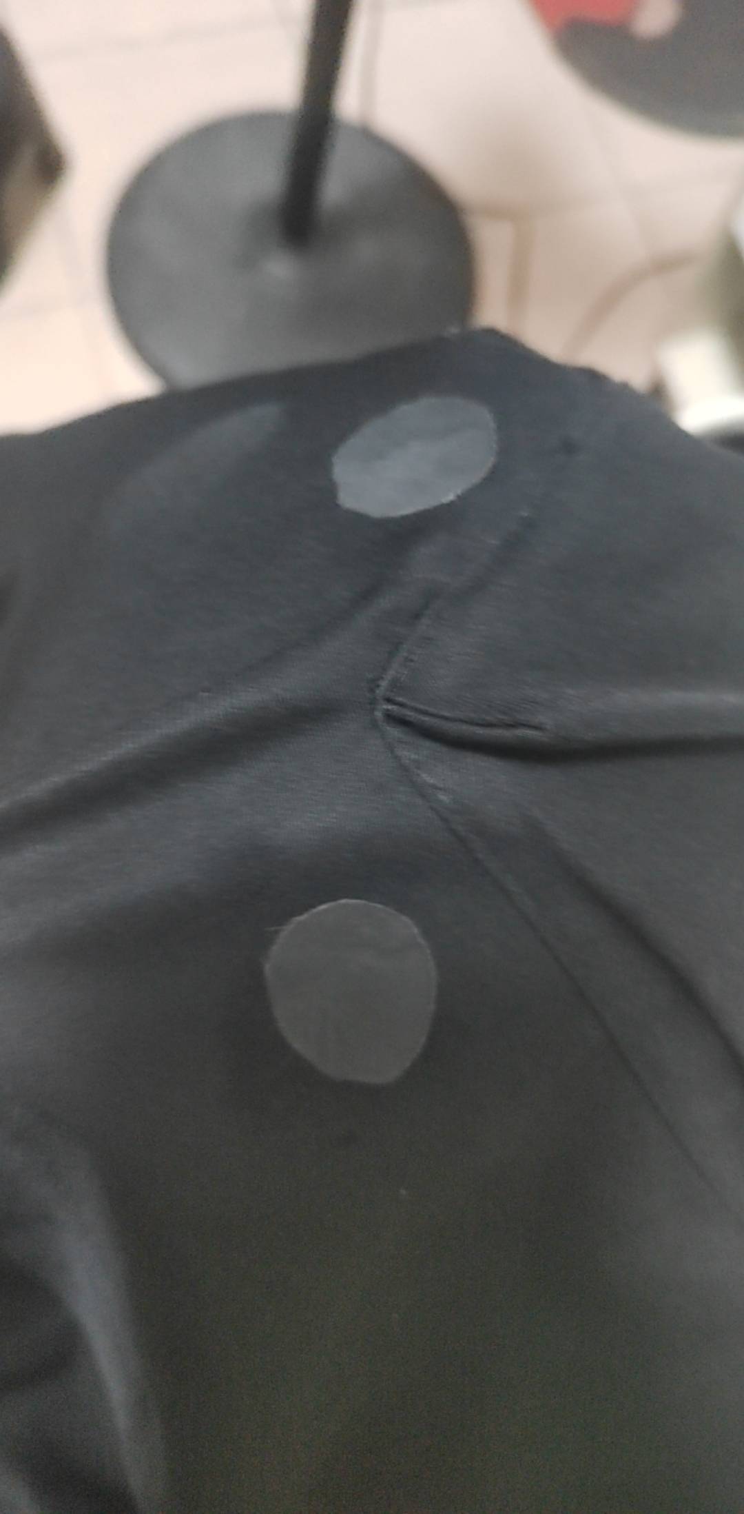 裤子破了不舍得扔，贴个补丁继续穿

5 / 作者:挂比了救我鸭 / 