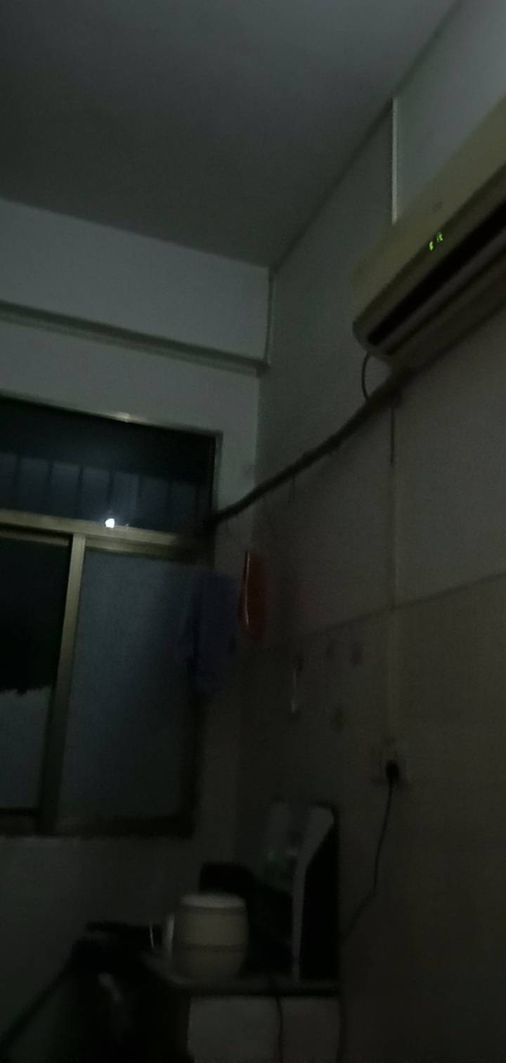 老哥们我错了 前面我在也不去 没人的房子了这不得热s.

17 / 作者:你家徐大爷 / 