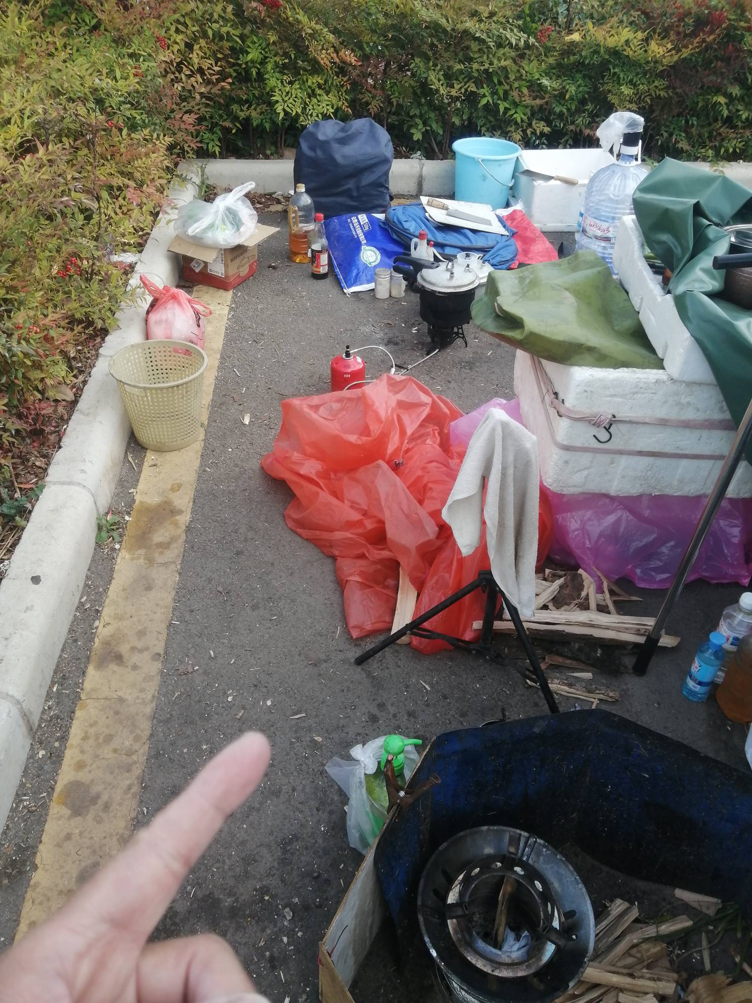 老哥们，开饭了，零下5度，棉鞋棉裤，煮点挂壁粉吃




44 / 作者:卡农新来的 / 