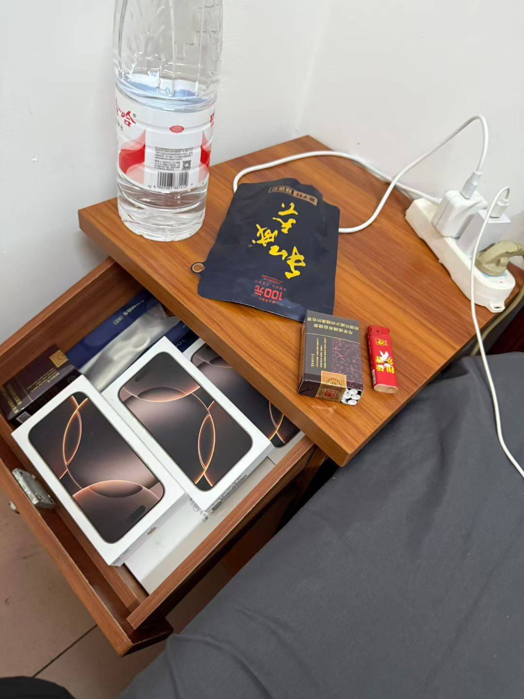 卡农真有老哥用苹果17promax 1tb或2tb手机的吗？绝对是卡农有钱人
89 / 作者:杨枝甘露还行 / 