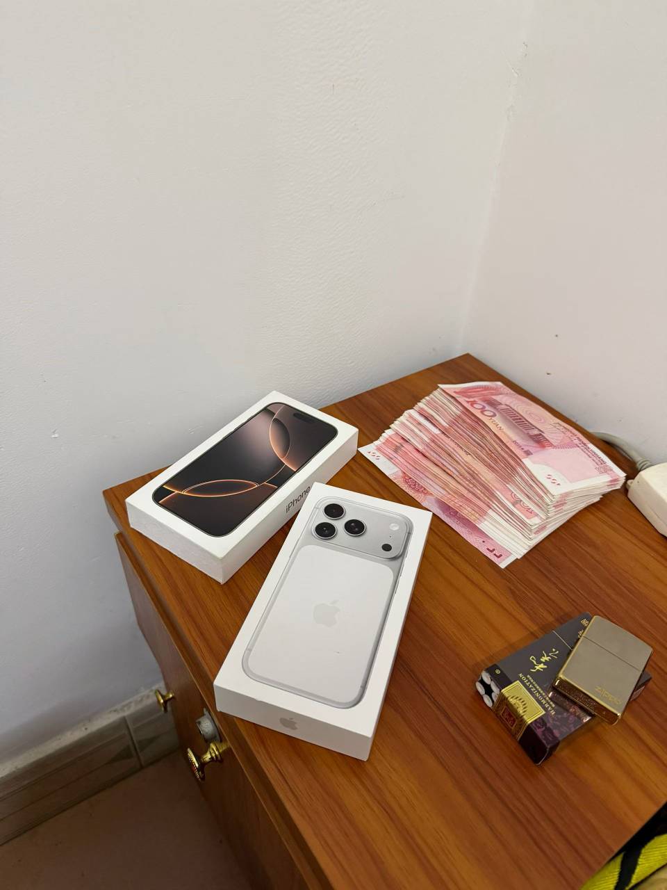 卡农真有老哥用苹果17promax 1tb或2tb手机的吗？绝对是卡农有钱人
9 / 作者:杨枝甘露还行 / 