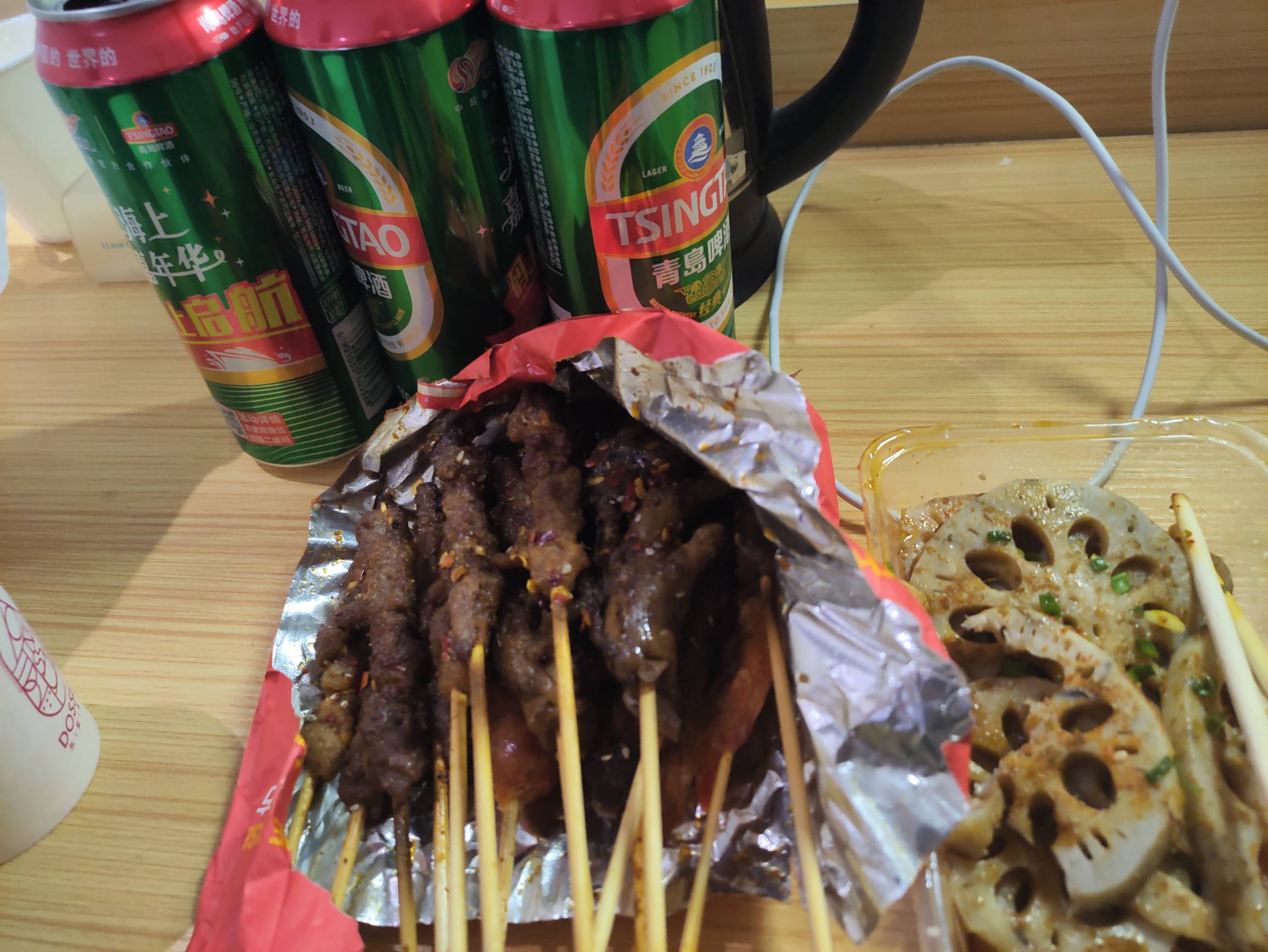 老哥们，那些很久好几年没来卡农的老哥，他们是上岸了，还是彻底挂比了？

25 / 作者:红菜苔 / 