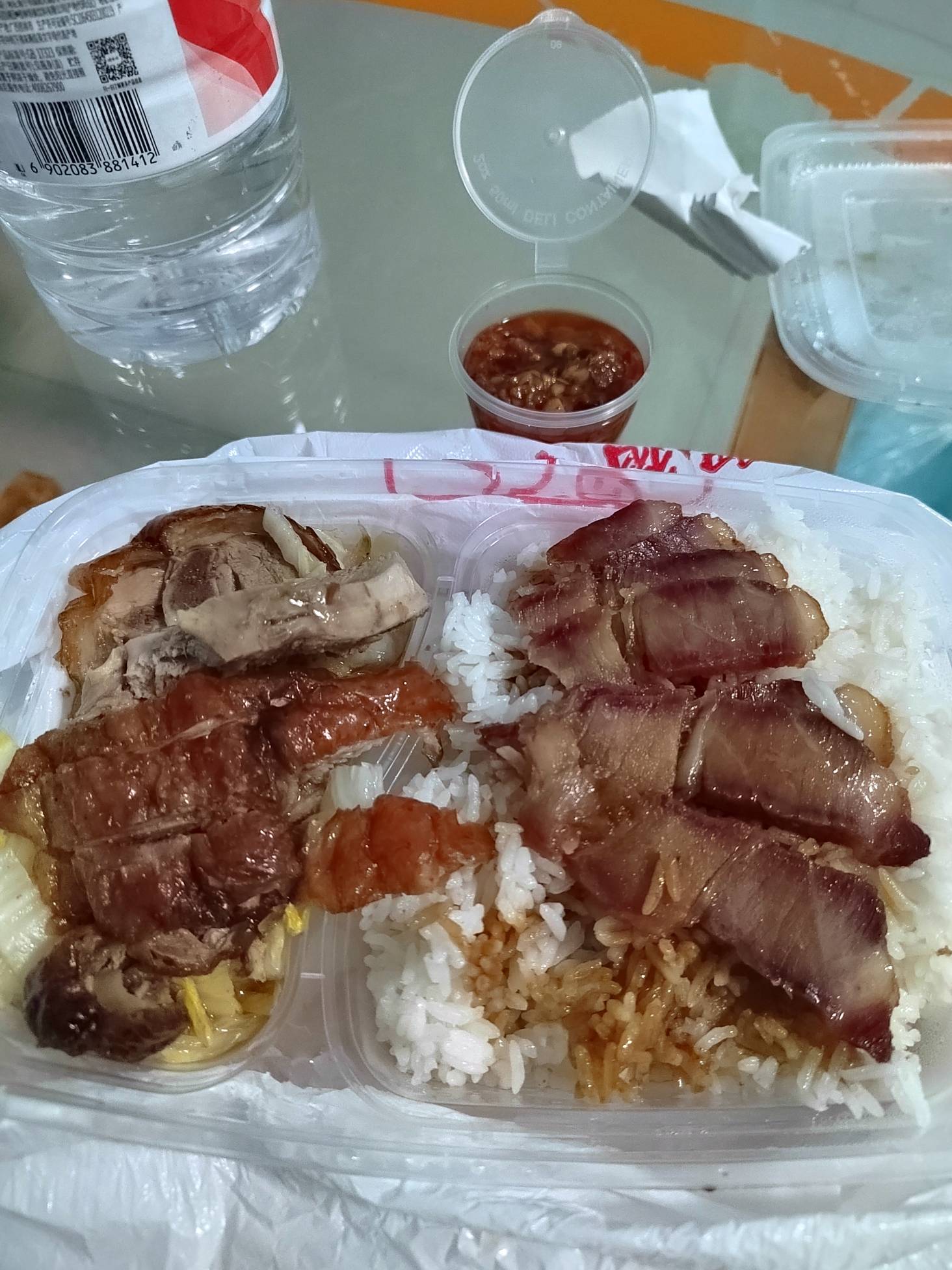 现在才吃饭，睡了一天了，兜里有米就根本不会看卡农

6 / 作者:祁同伟 / 